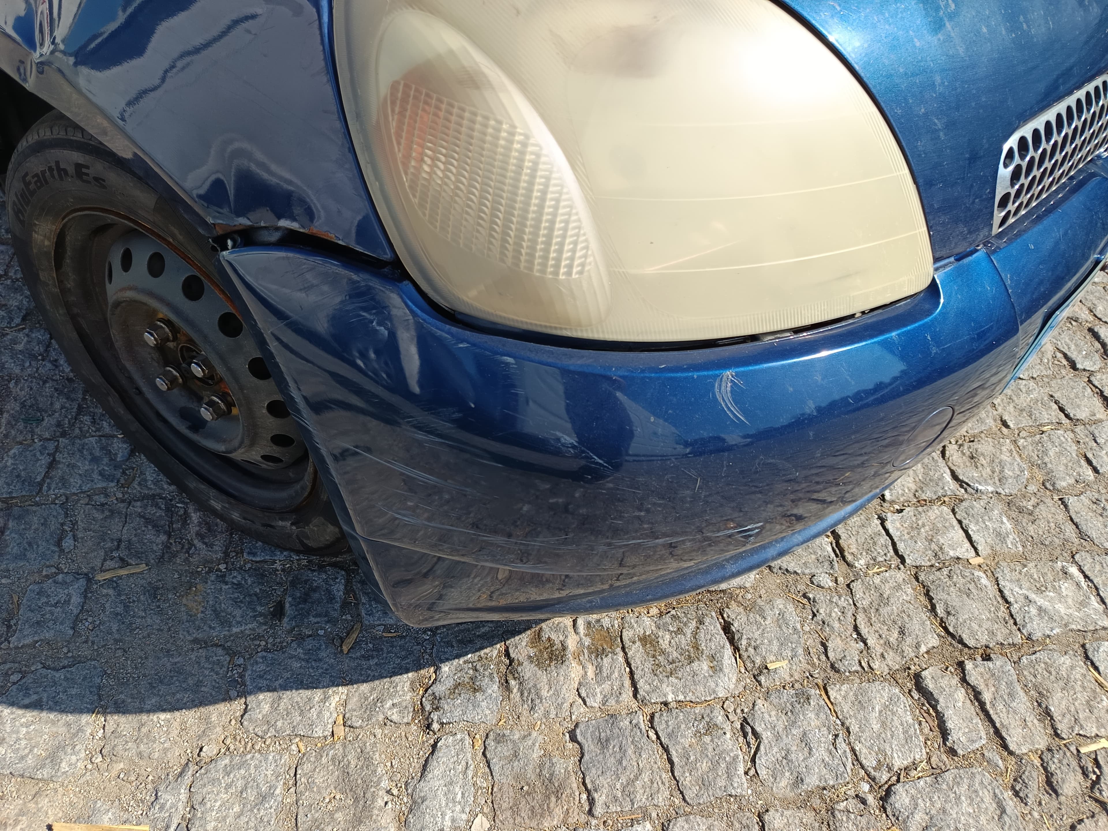 Toyota Yaris · Ano 2003 — imagem 7