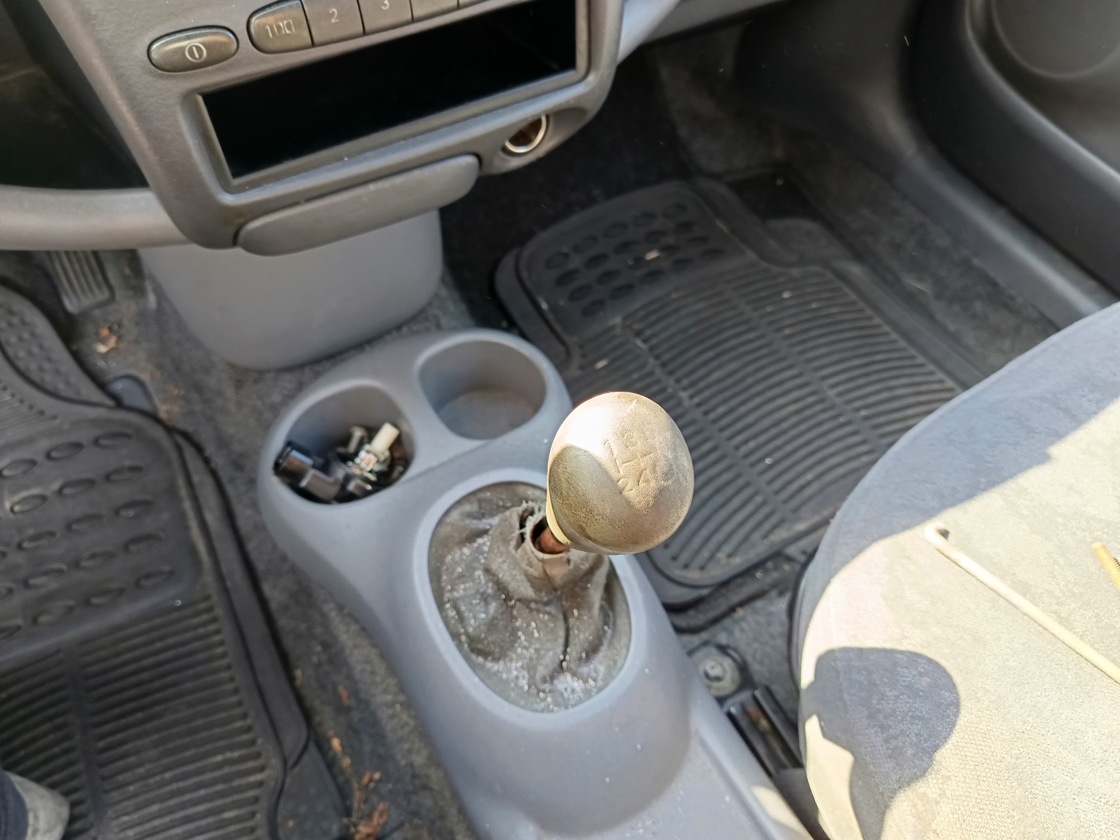 Toyota Yaris · Ano 2003 — imagem 28