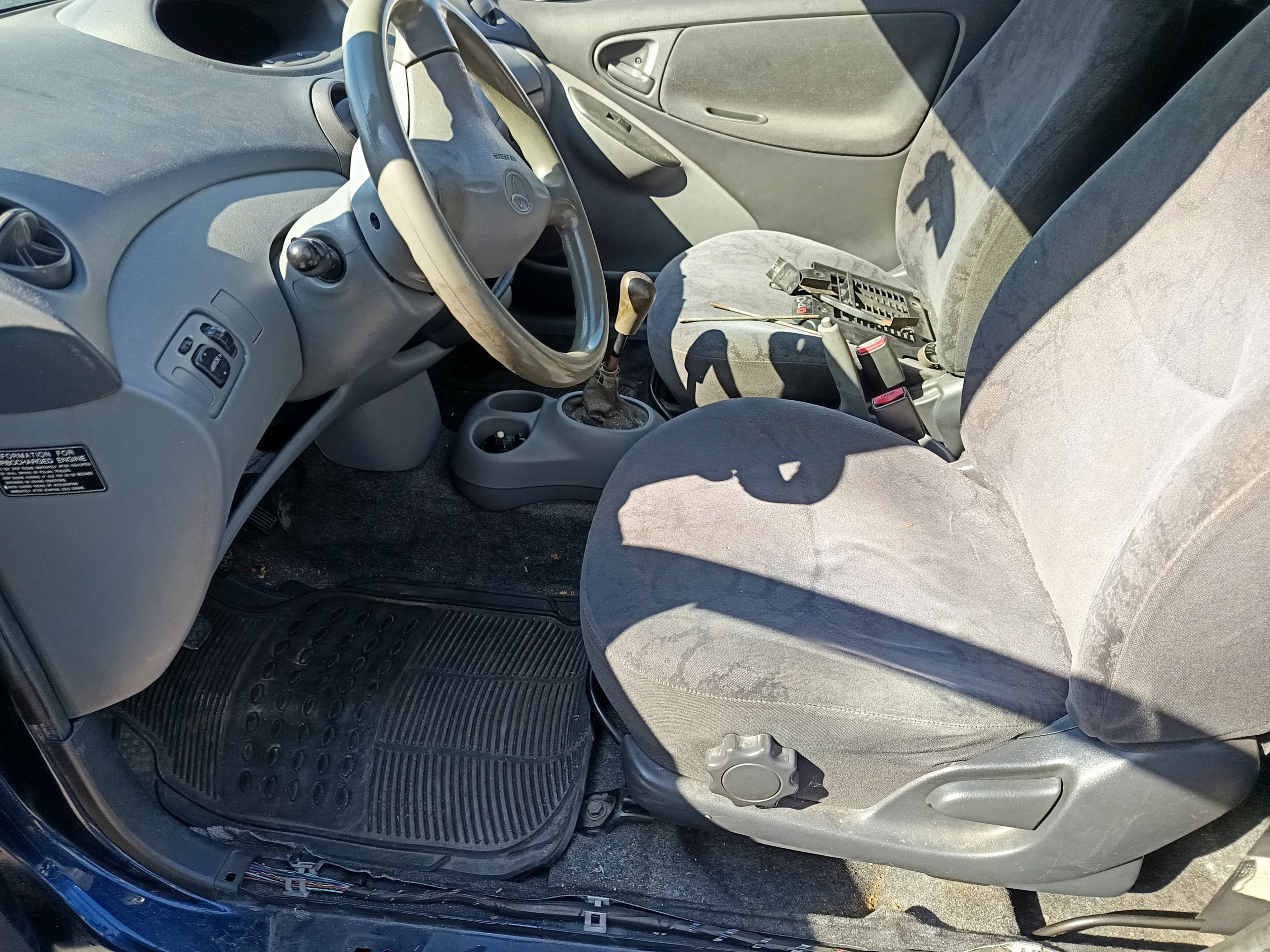 Toyota Yaris · Ano 2003 — imagem 23