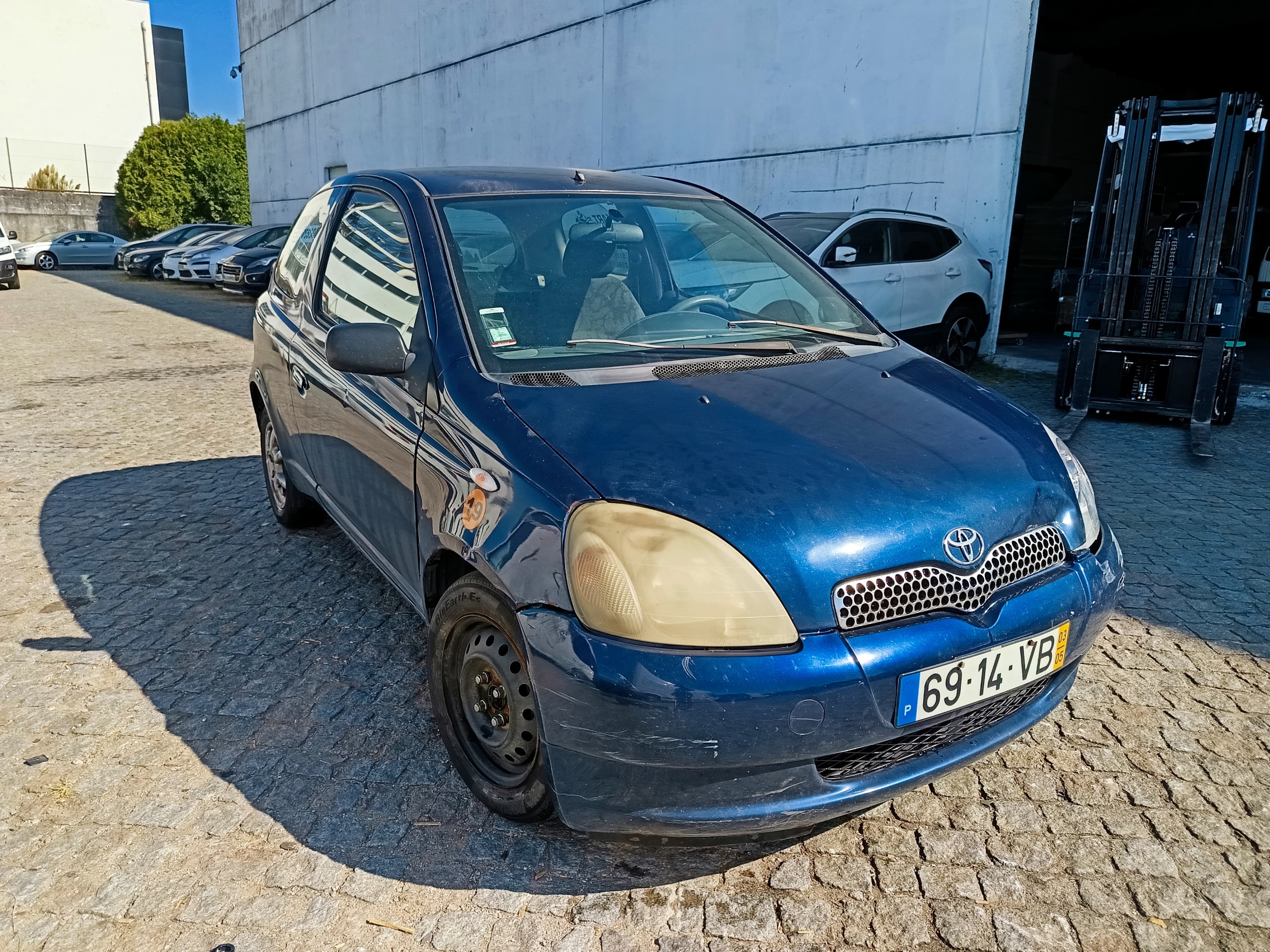 Toyota Yaris · Ano 2003