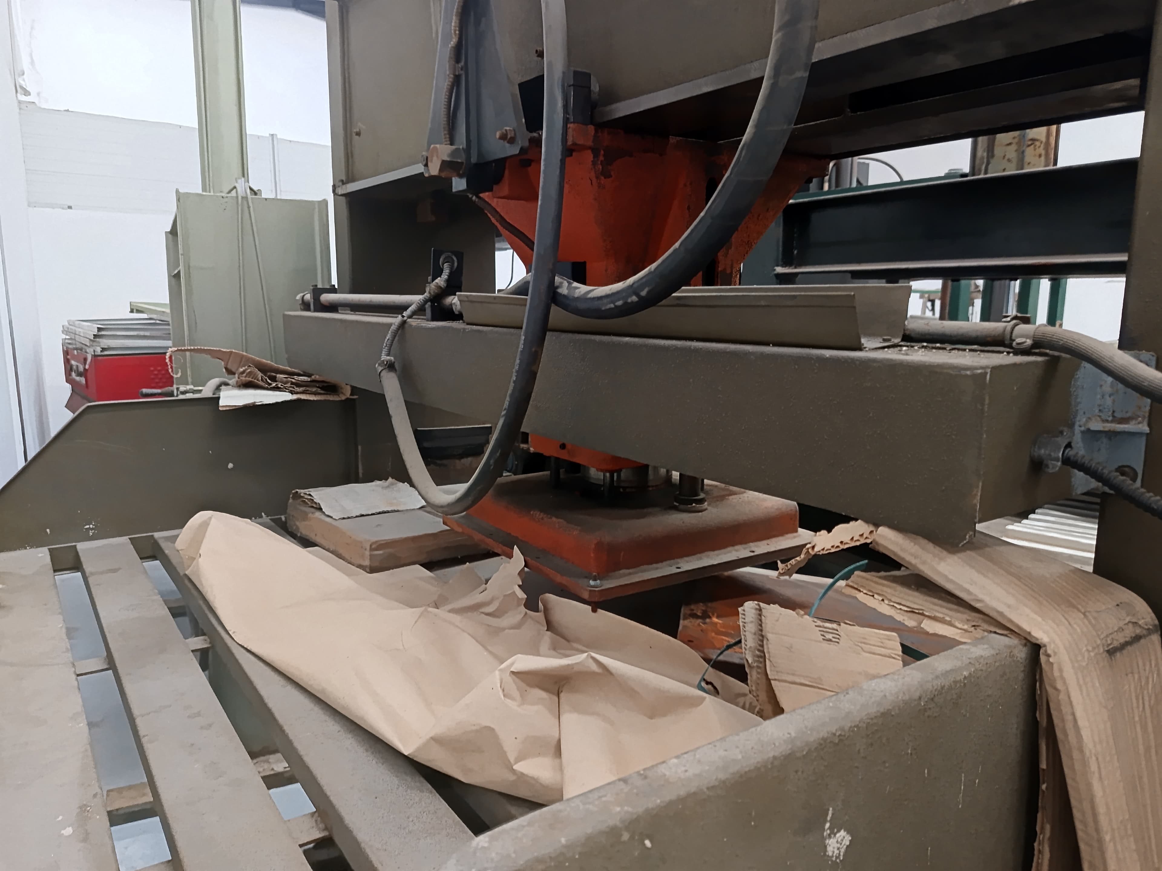 Prensa Atom SE 525/3 — imagen 3