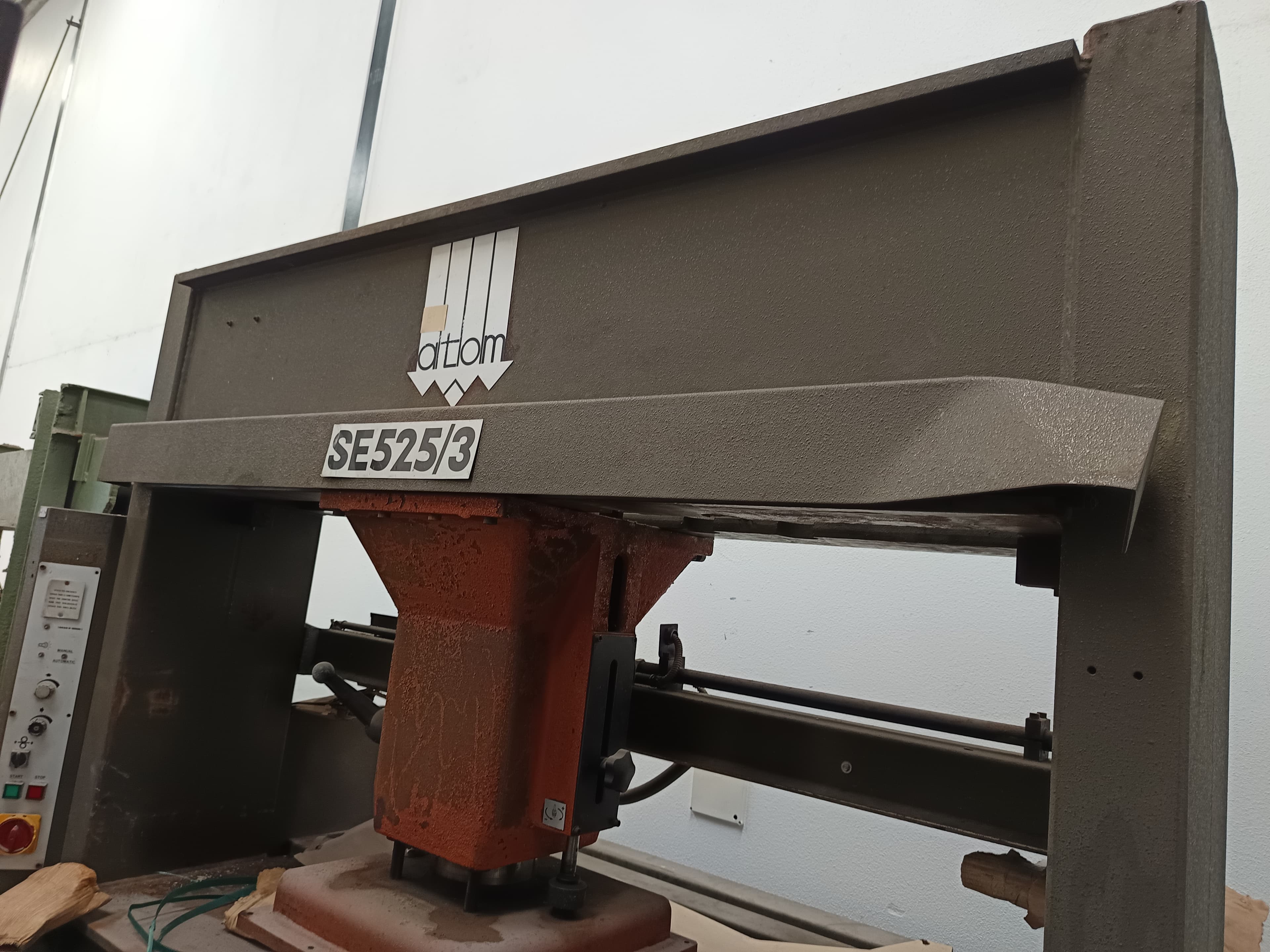 Prensa Atom SE 525/3 — imagen 4