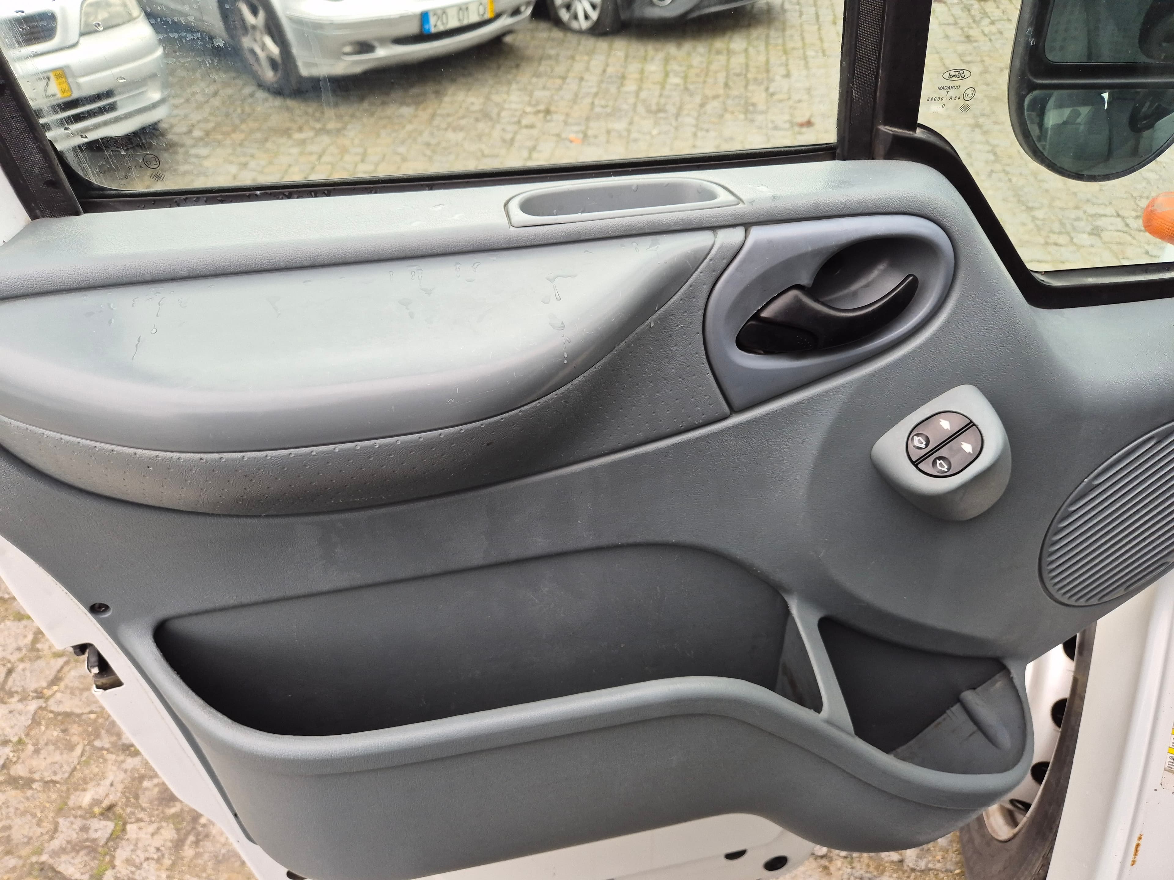 Ford Transit · Ano 2011 — imagen 31