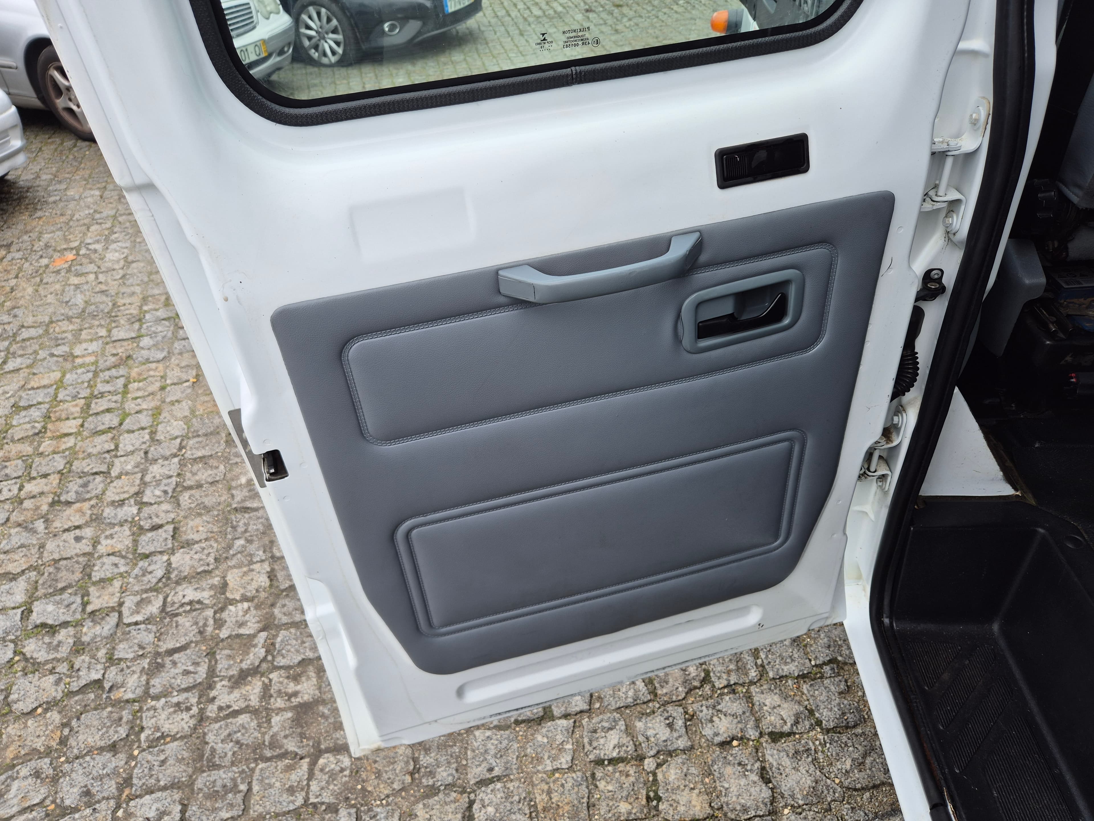 Ford Transit · Ano 2011 — imagen 25
