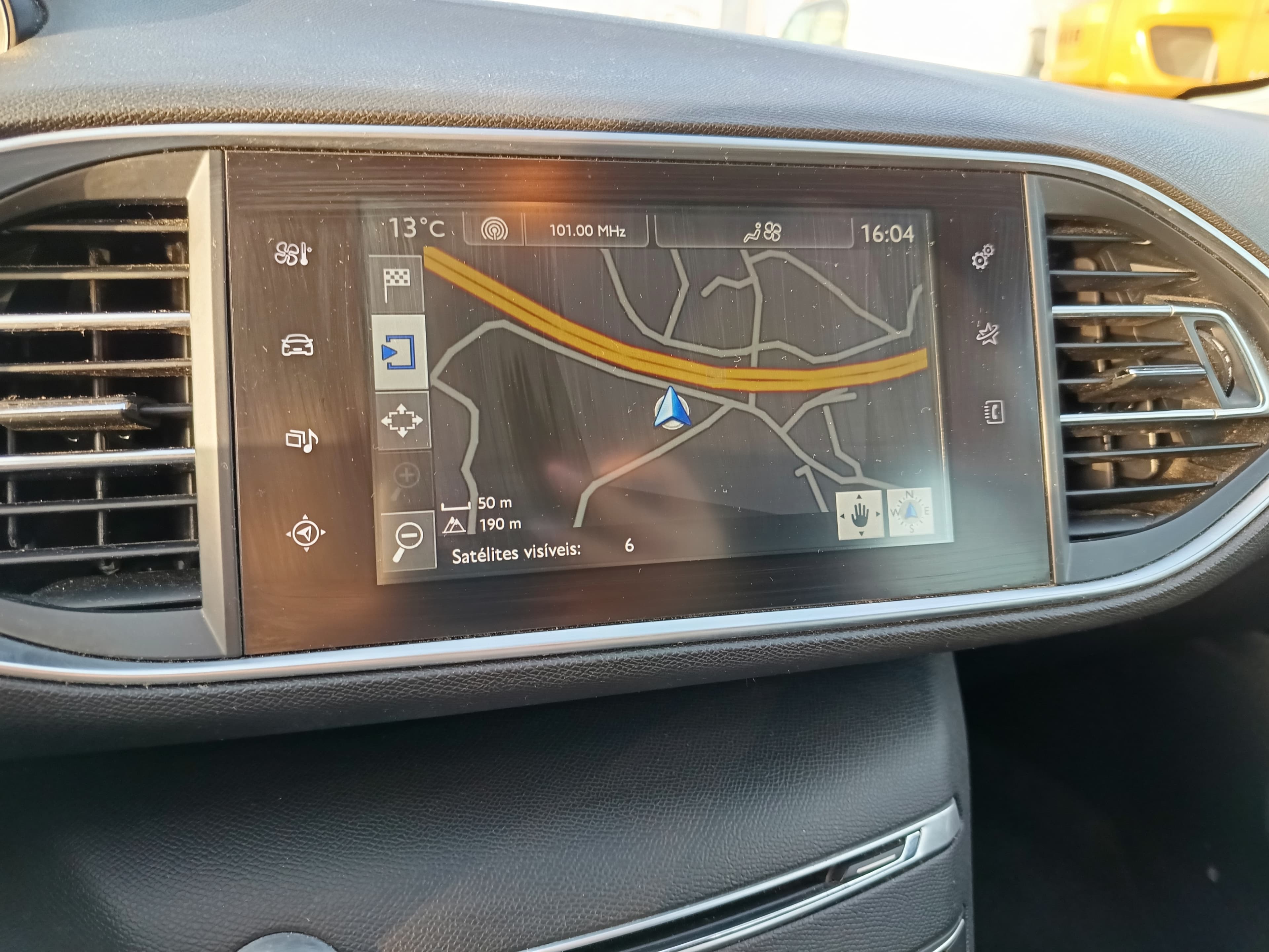 Peugeot 308 1.6 BlueHDi · Ano 2016 — image 38