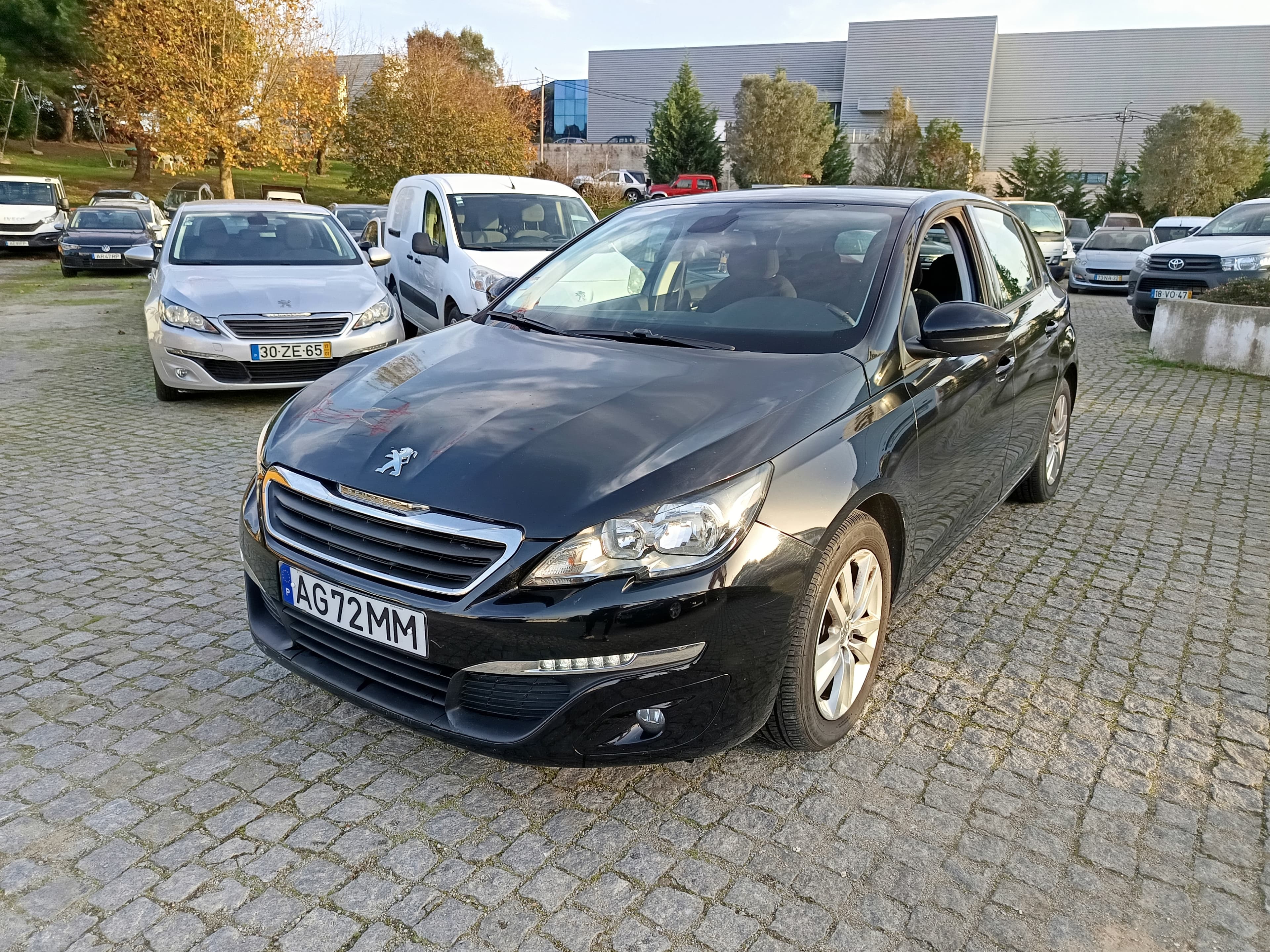 Peugeot 308 1.6 BlueHDi · Ano 2016 — image 1
