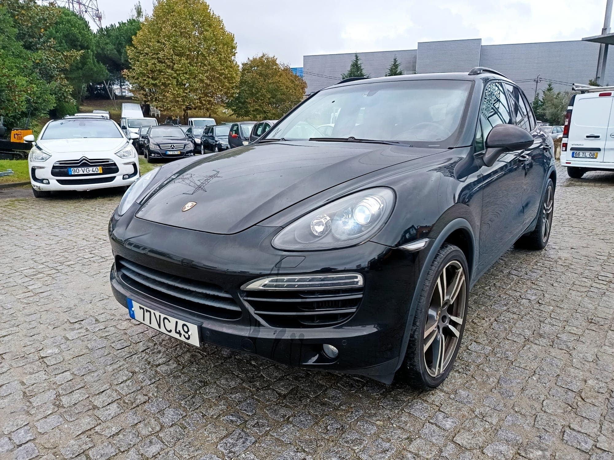 Porsche Cayenne S · Ano 2013 — image 1