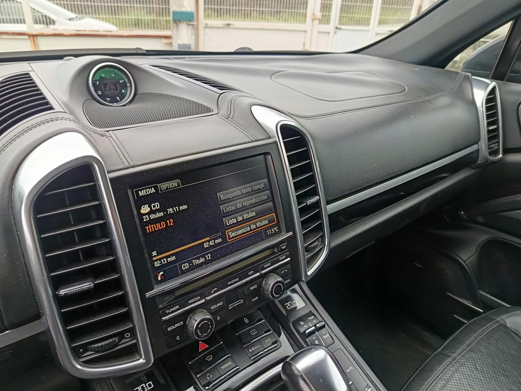 Porsche Cayenne S · Ano 2013 — image 15