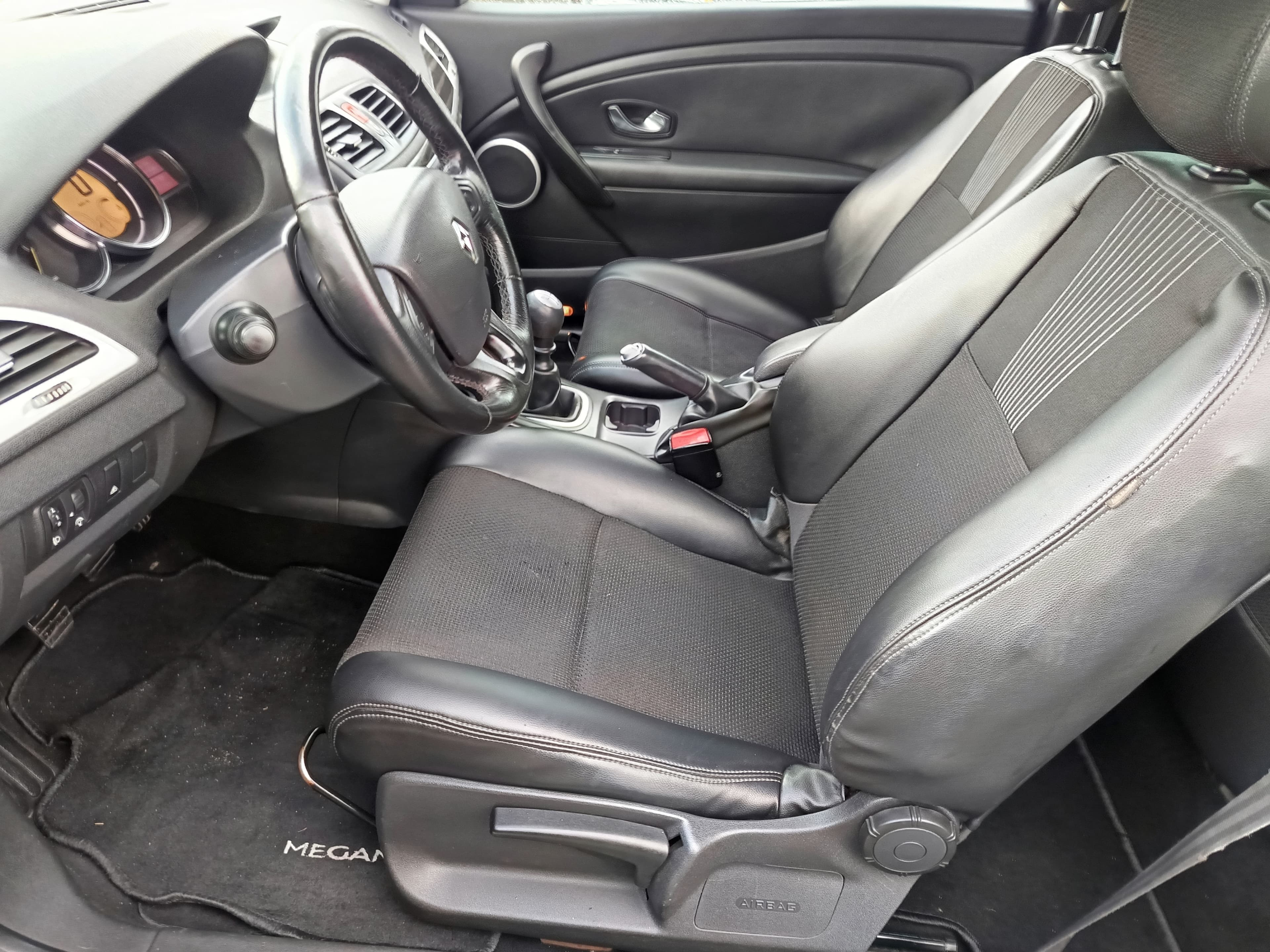 Renault Mégane · Ano 2009 — imagen 27