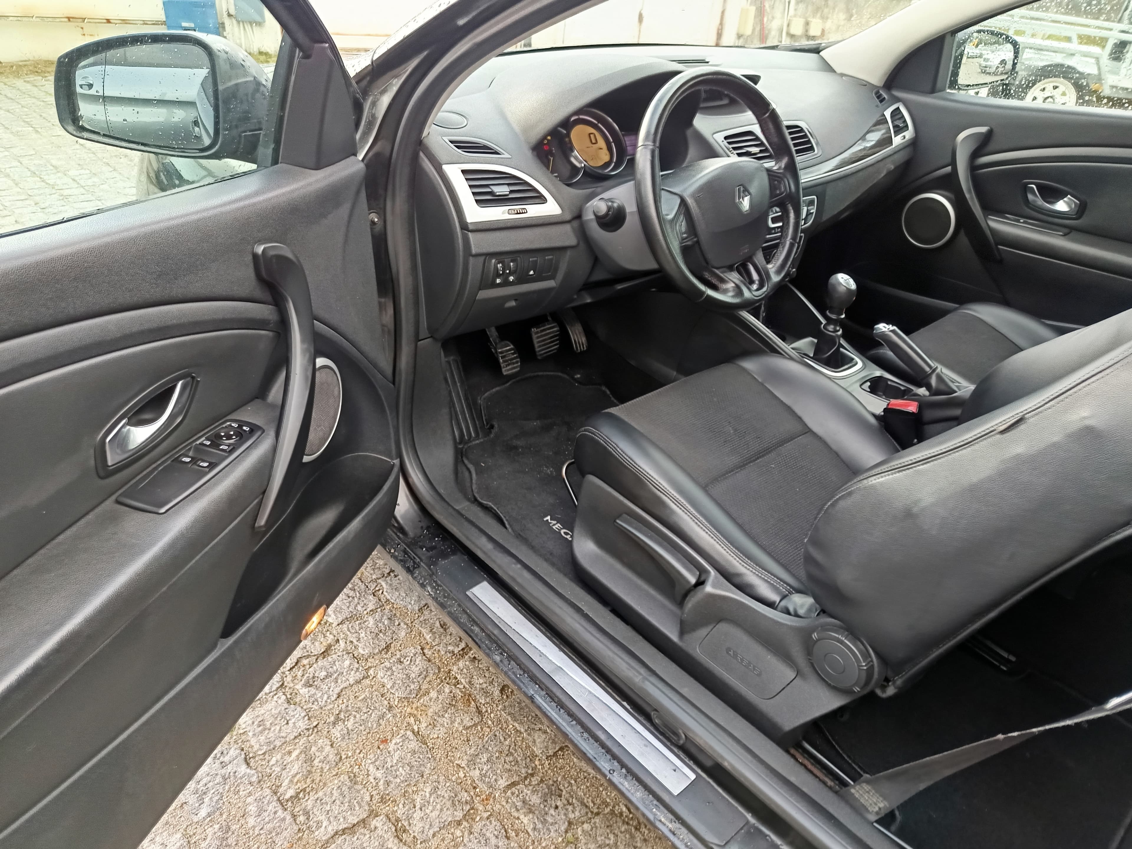 Renault Mégane · Ano 2009 — imagen 25