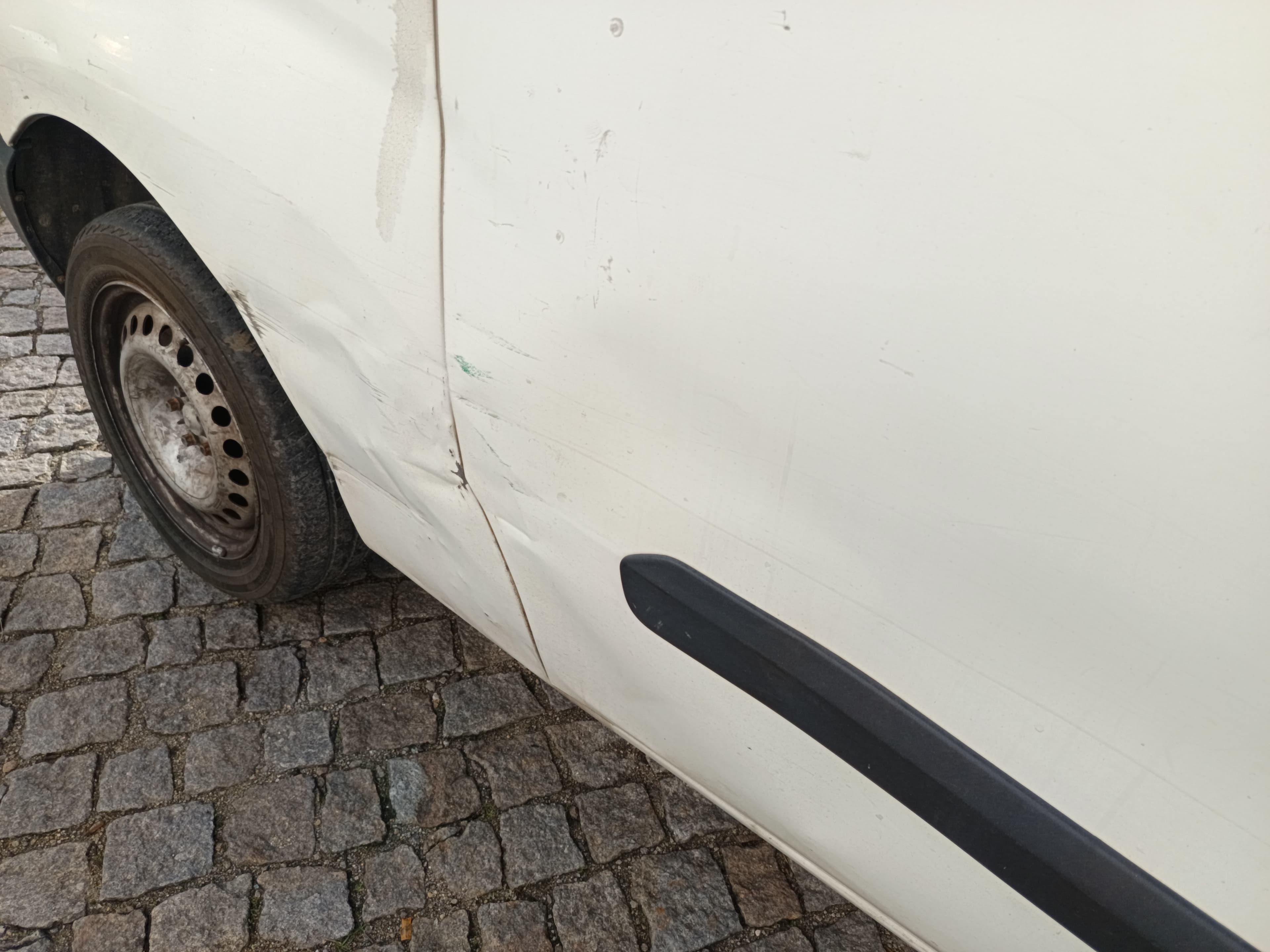 Opel Combo · Ano 2016 — imagen 10