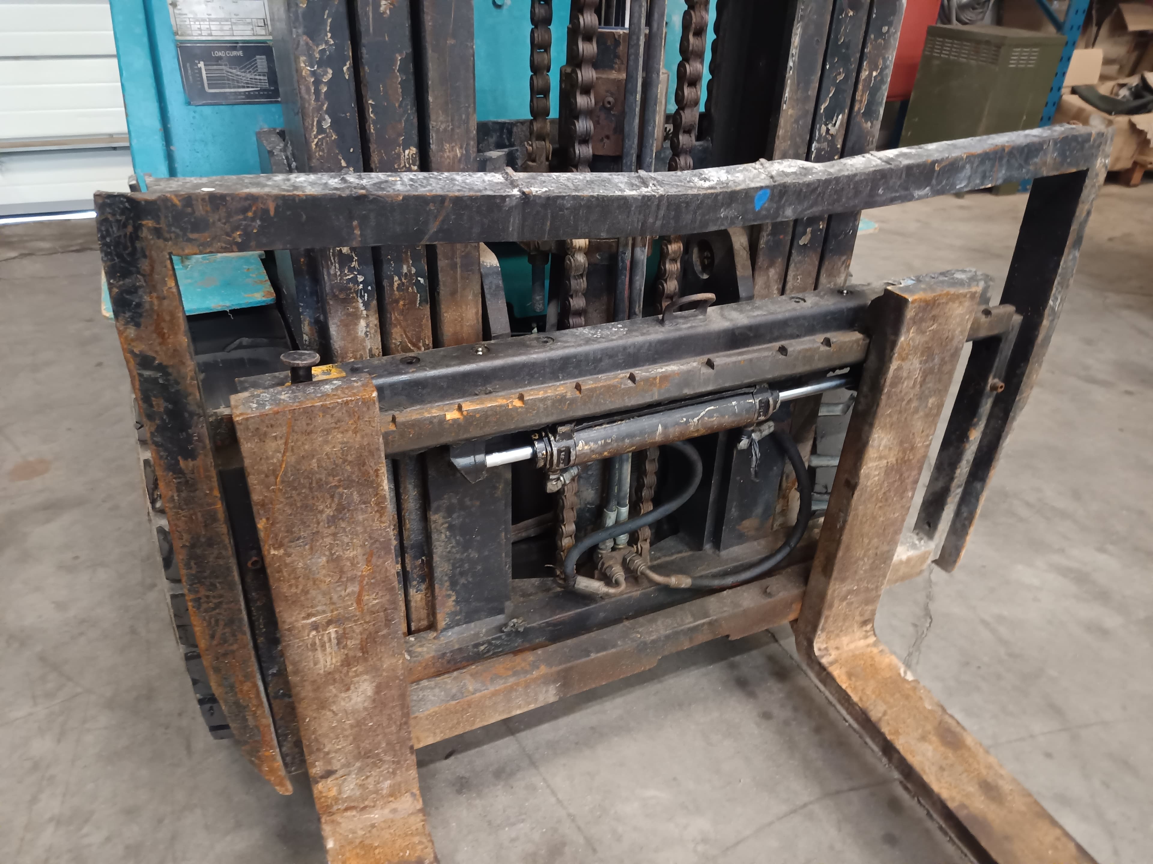 Empilhador Feeler FD30 · Ano 2019 — imagem 3
