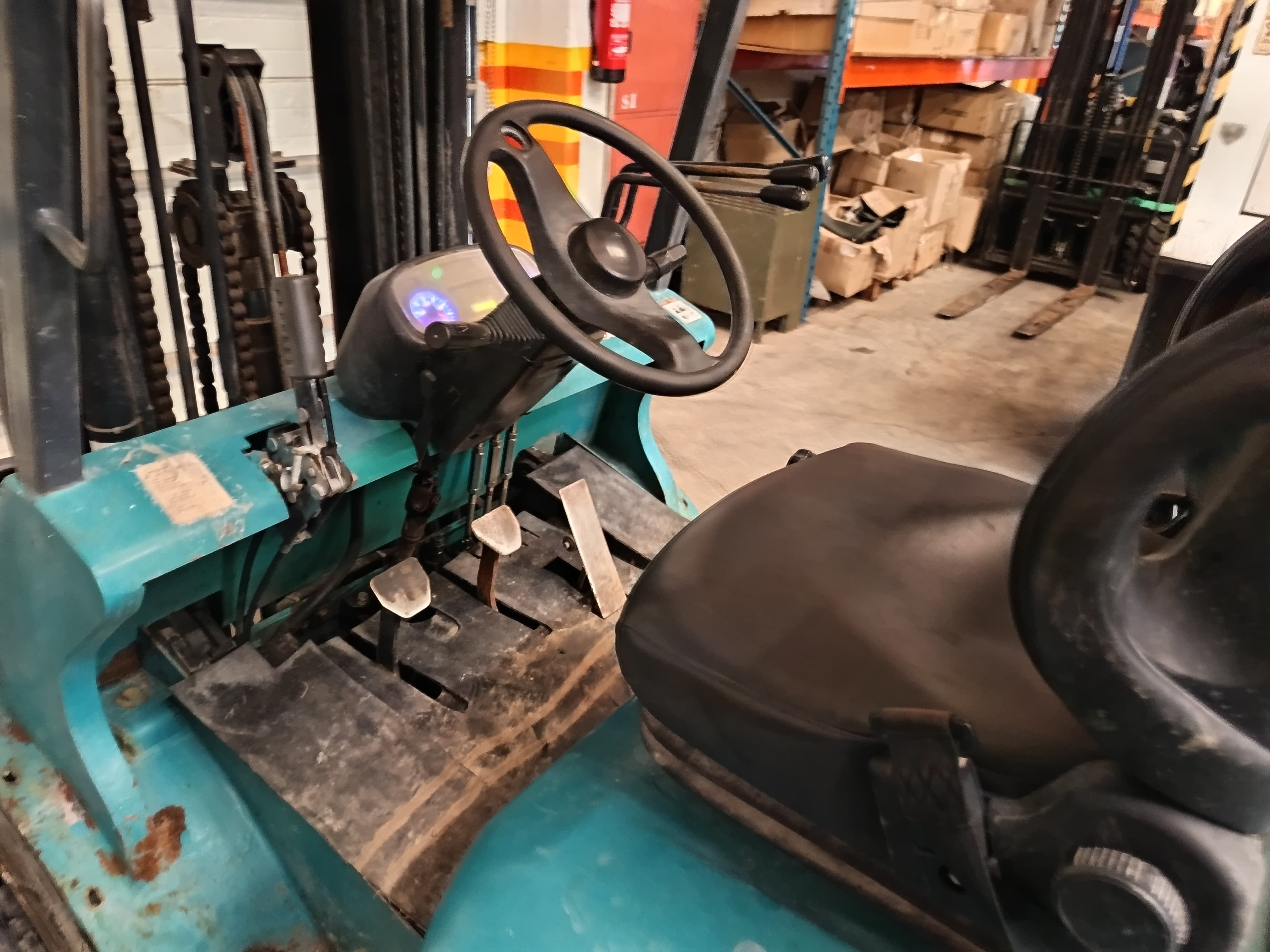 Empilhador Feeler FD30 · Ano 2019 — imagem 9