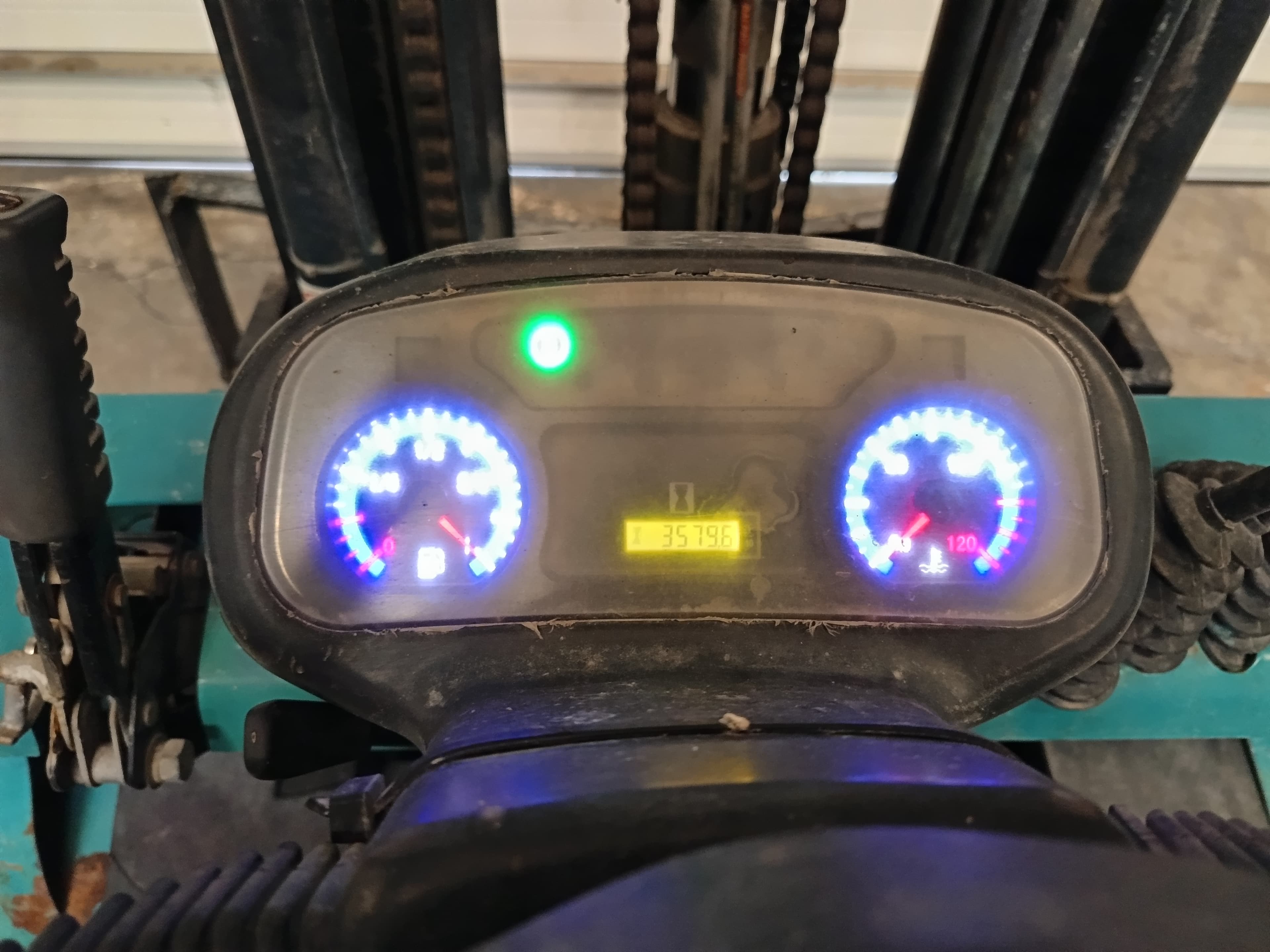 Empilhador Feeler FD30 · Ano 2019 — imagem 13