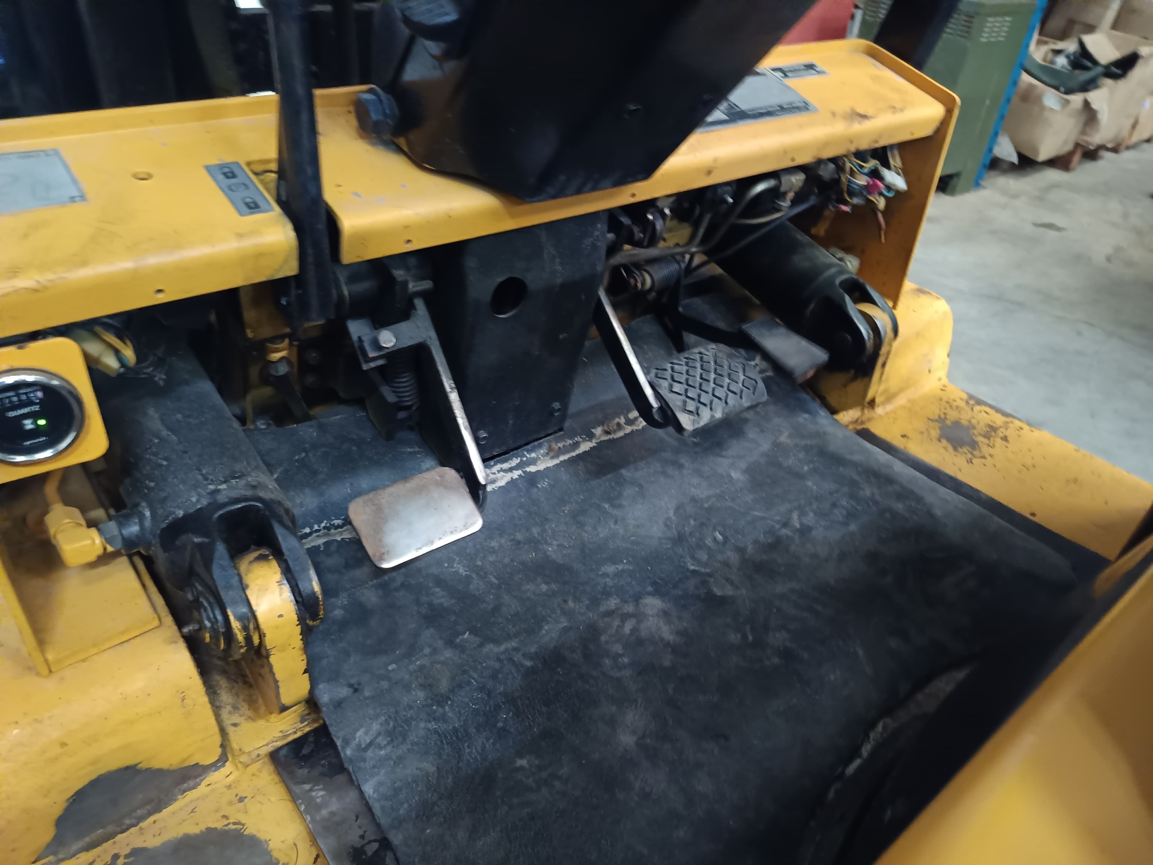 Empilhador Daewoo D30 S-2 — imagem 10
