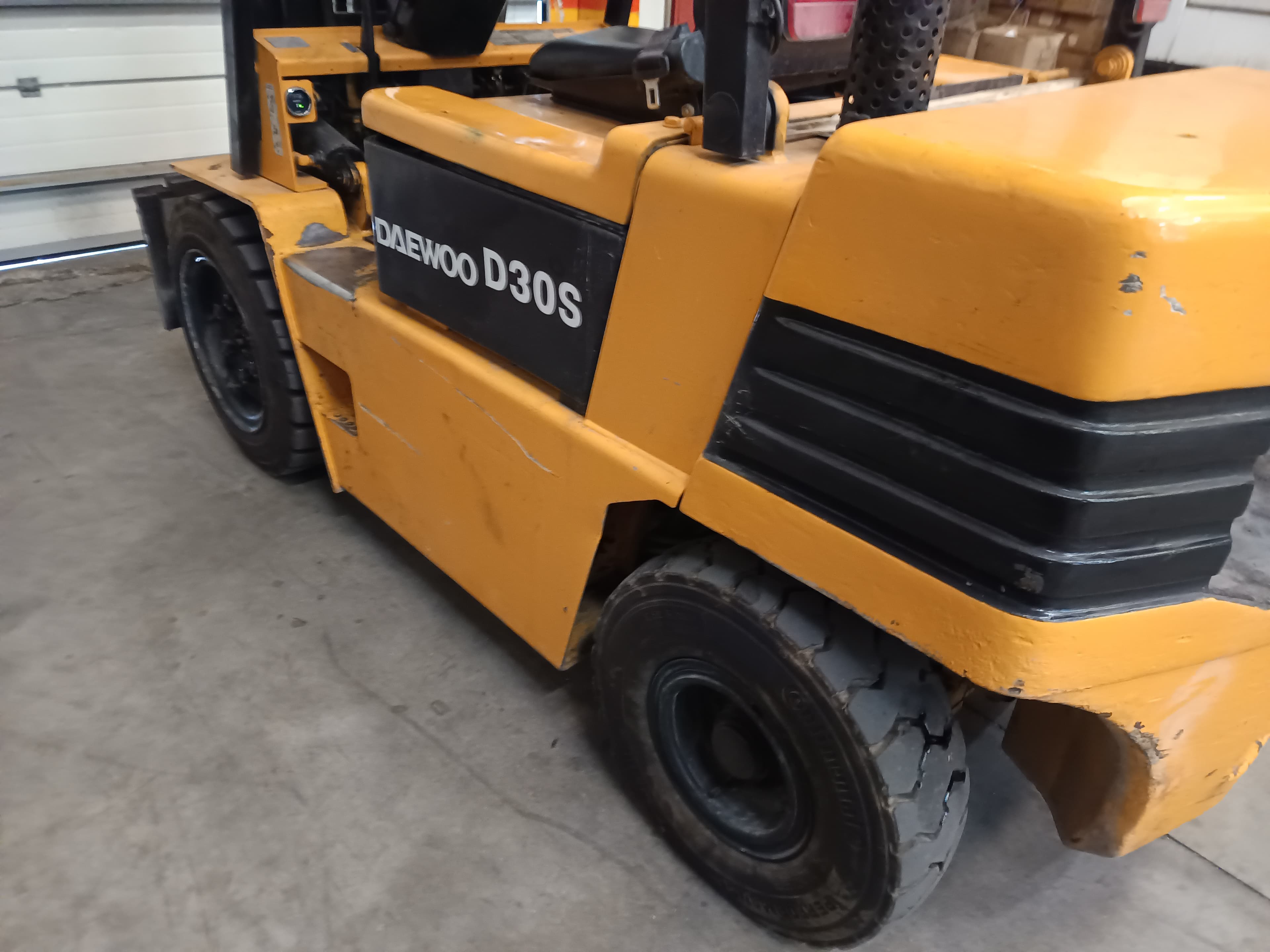 Empilhador Daewoo D30 S-2 — imagem 7