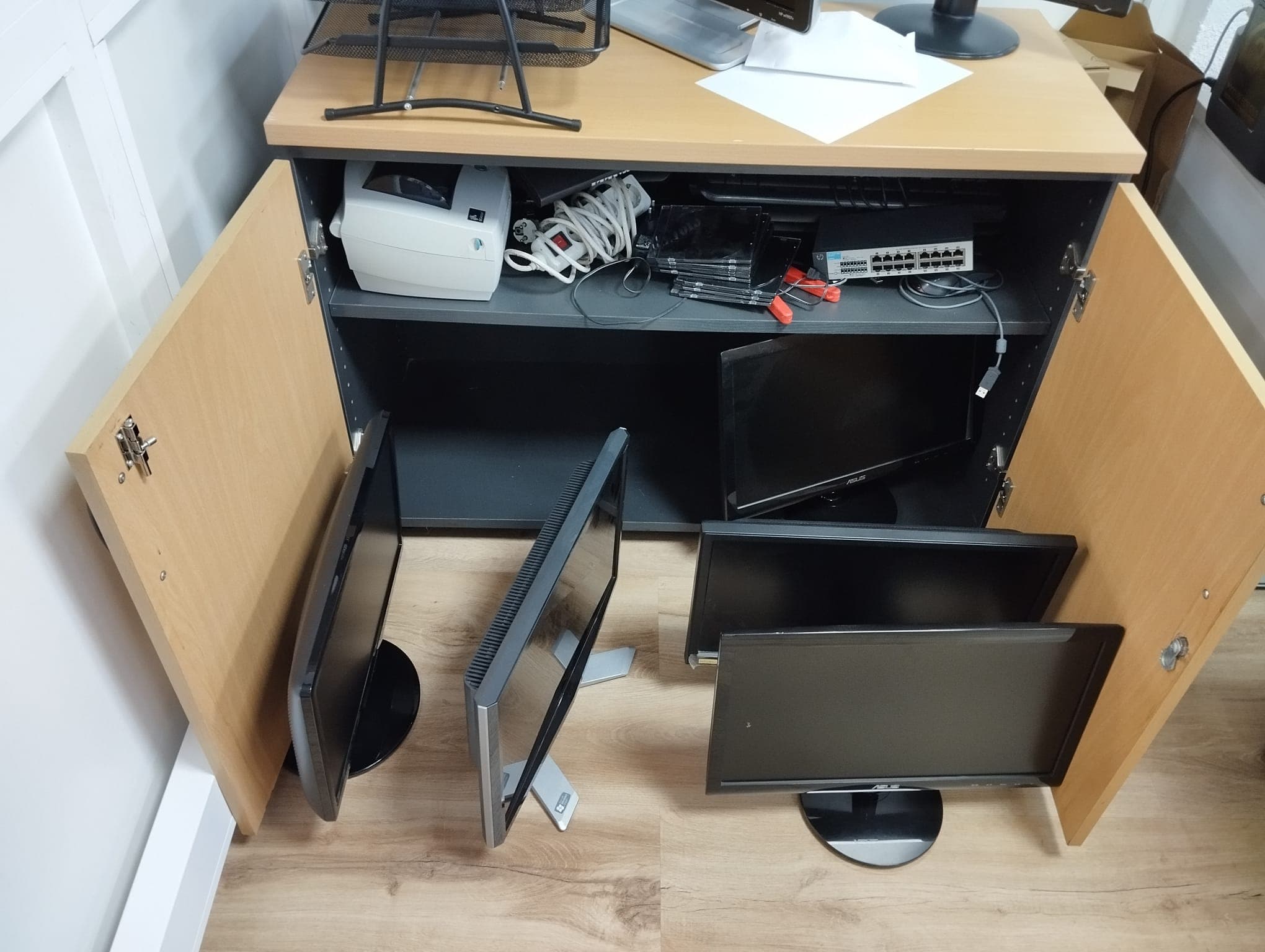 Equipamentos de Escritório, Informática e Apoio Operacional — imagem 19