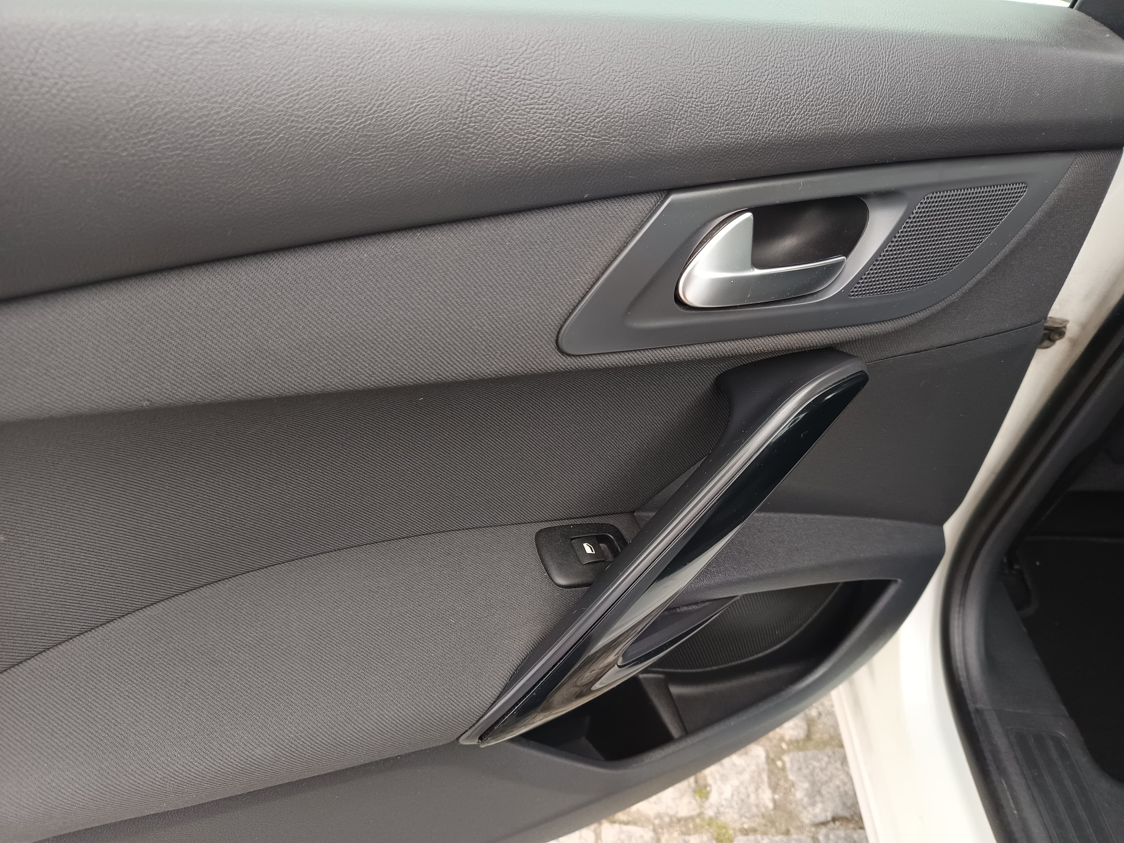 Peugeot 508 1.6 BlueHDi · Ano 2015 — imagem 27