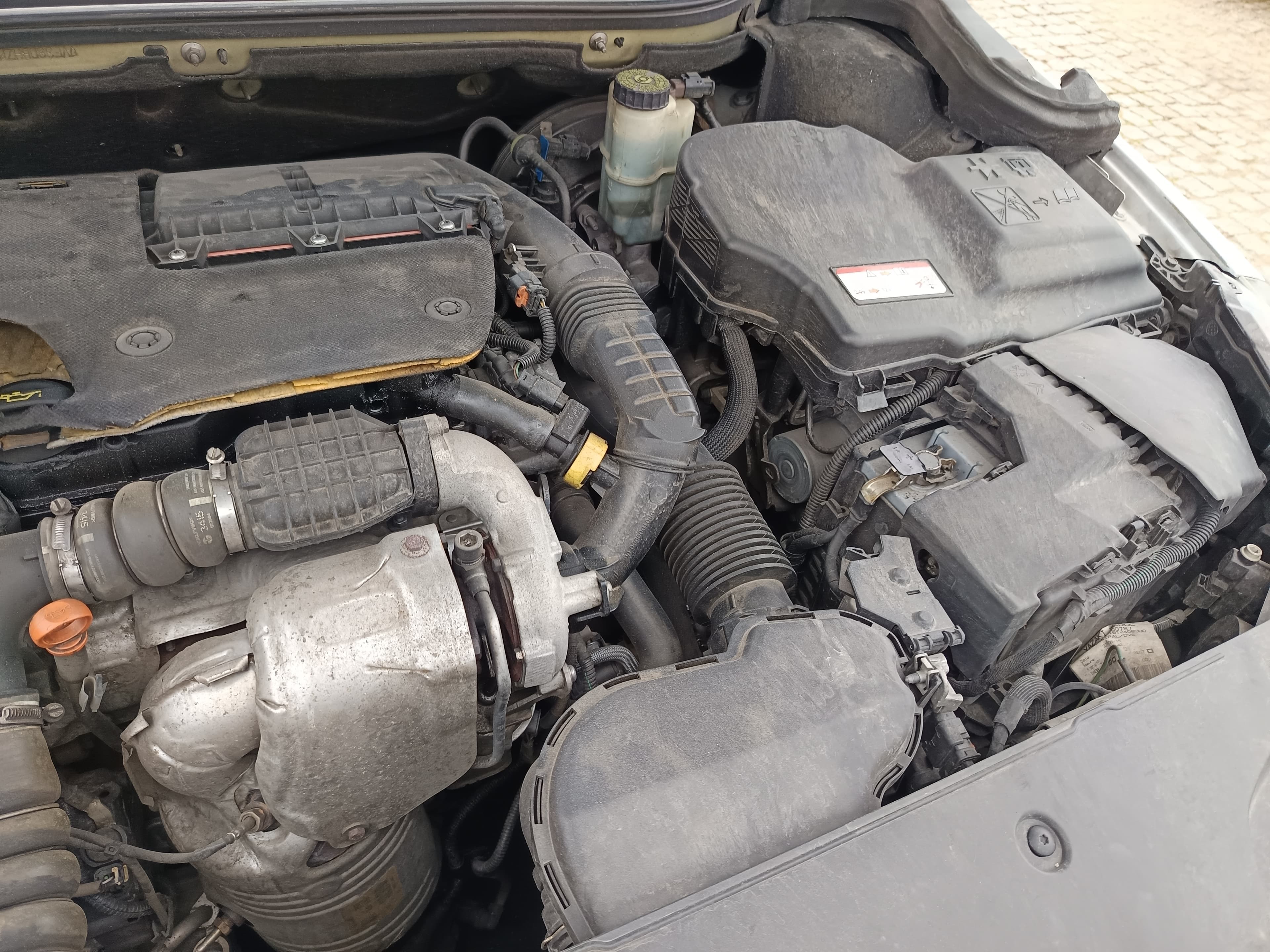 Peugeot 508 1.6 BlueHDi · Ano 2015 — imagem 17
