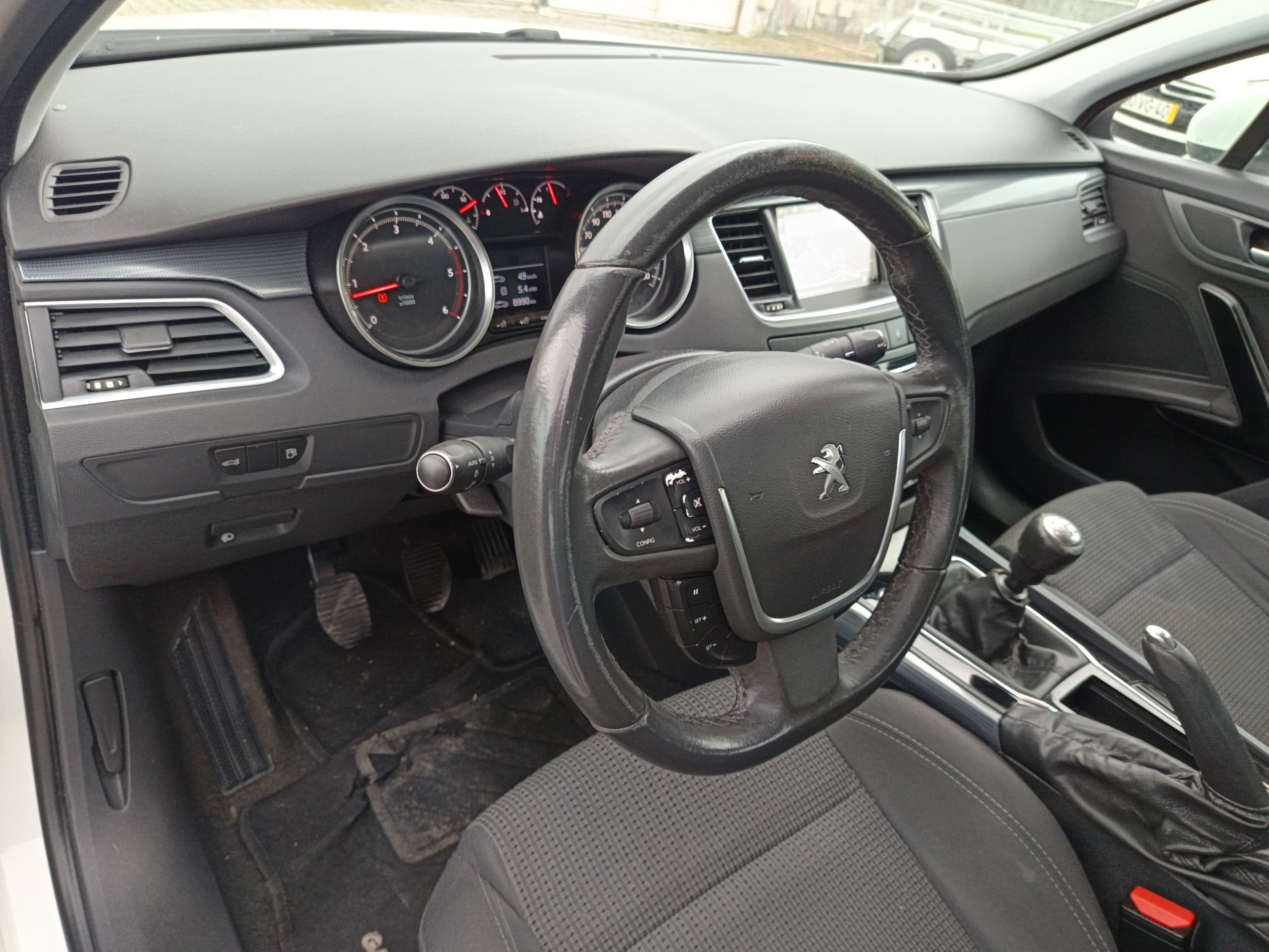 Peugeot 508 1.6 BlueHDi · Ano 2015 — imagem 34