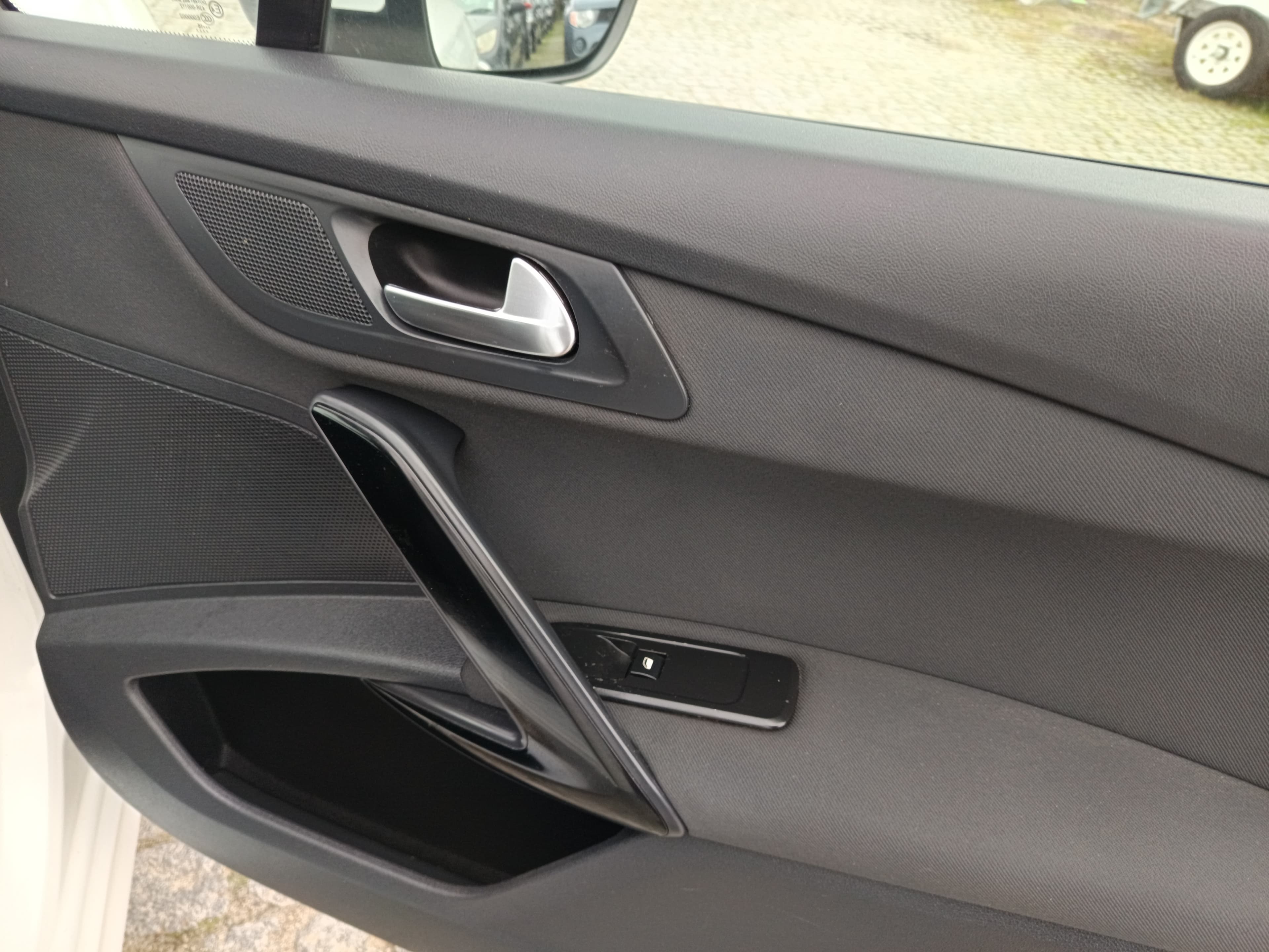 Peugeot 508 1.6 BlueHDi · Ano 2015 — imagem 24