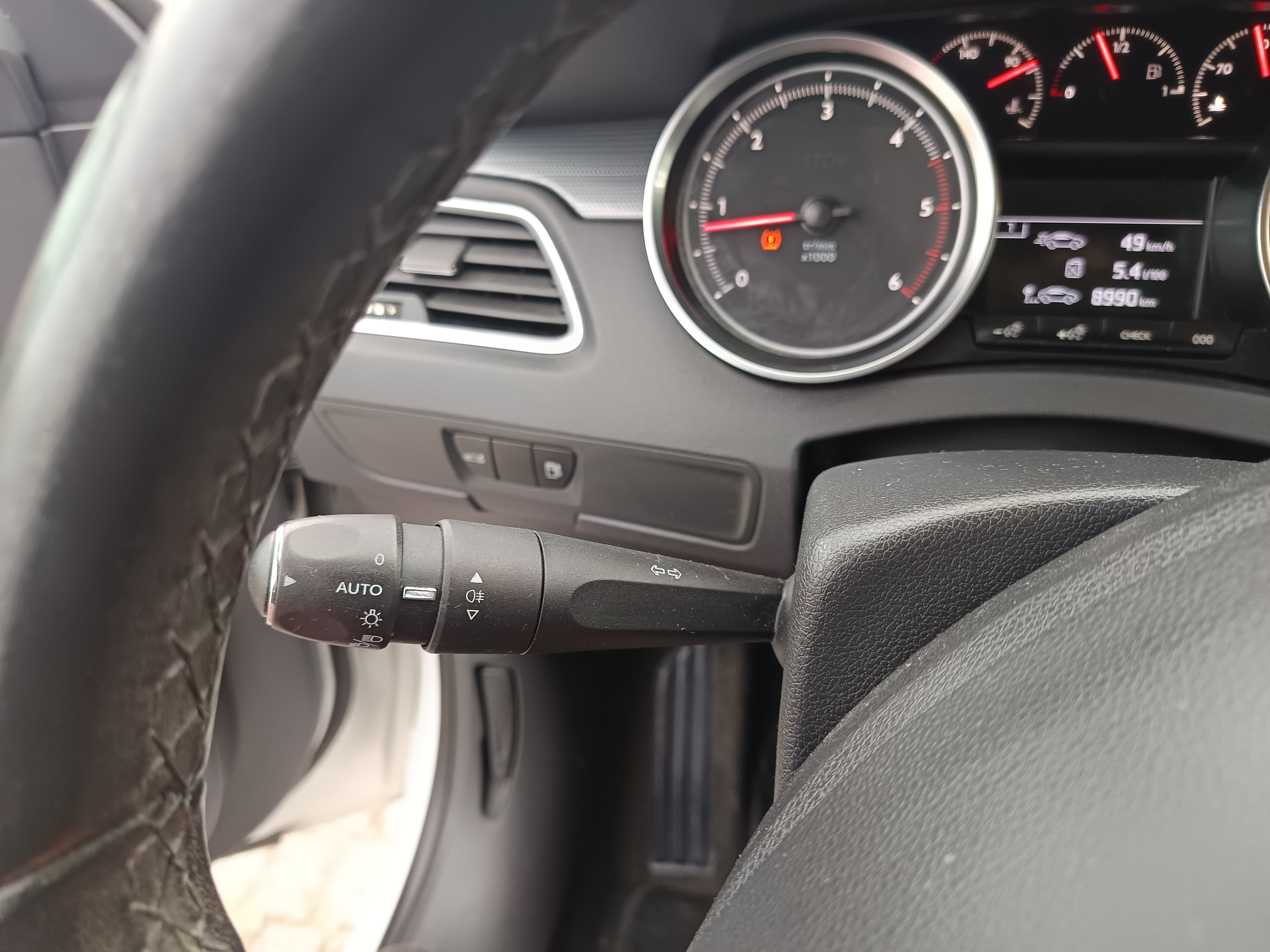 Peugeot 508 1.6 BlueHDi · Ano 2015 — imagem 42