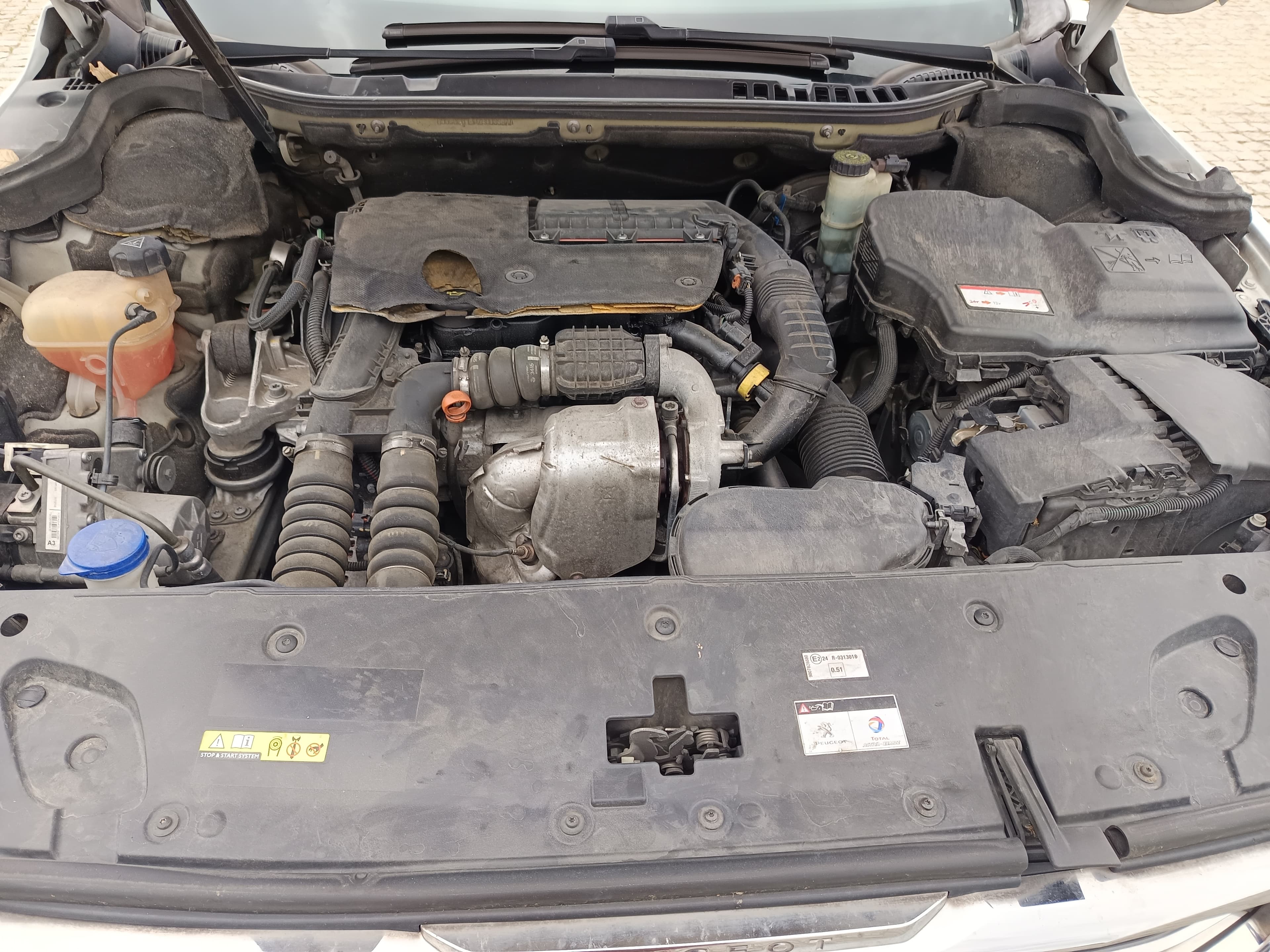 Peugeot 508 1.6 BlueHDi · Ano 2015 — imagem 15