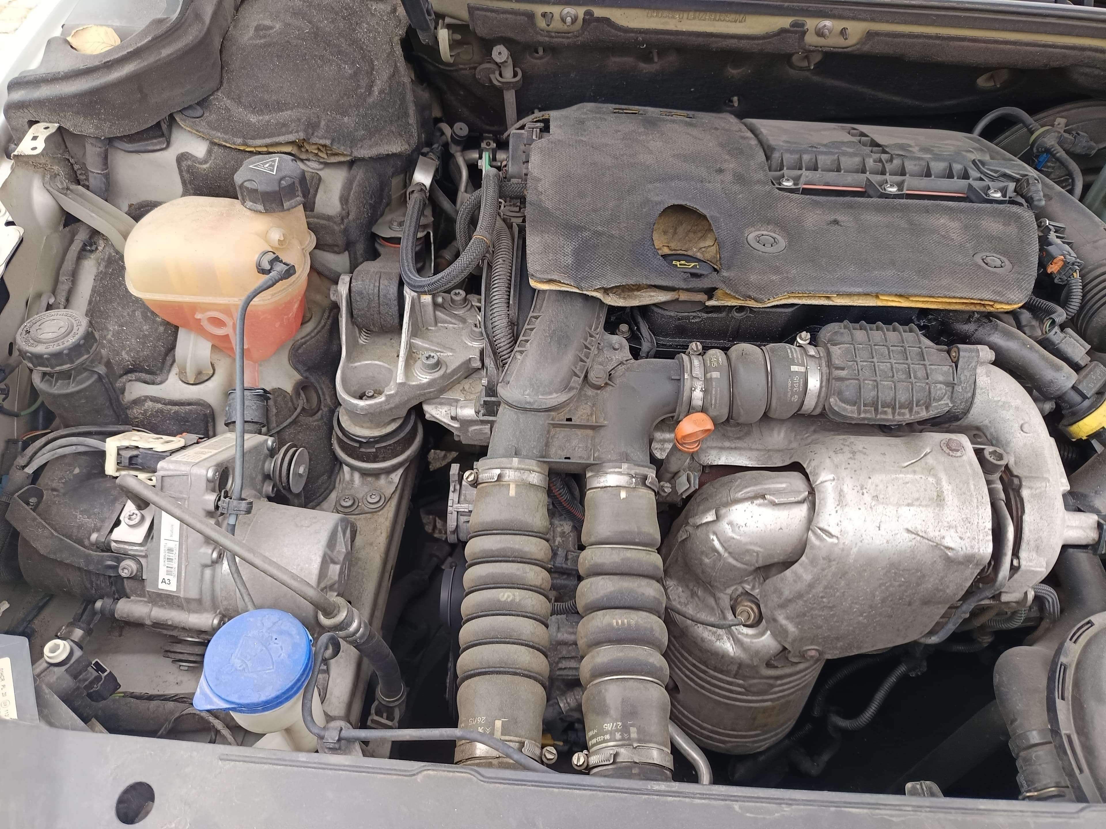 Peugeot 508 1.6 BlueHDi · Ano 2015 — imagem 16