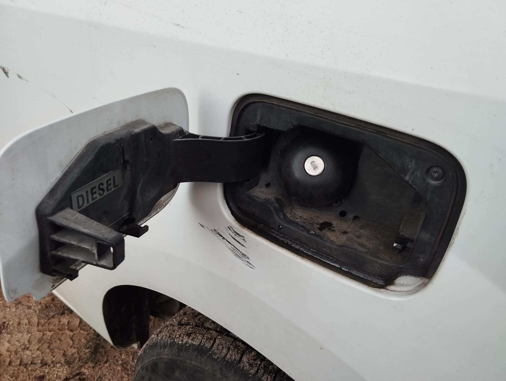 Renault Kangoo 1.5 DCi · Ano 2015 — image 14