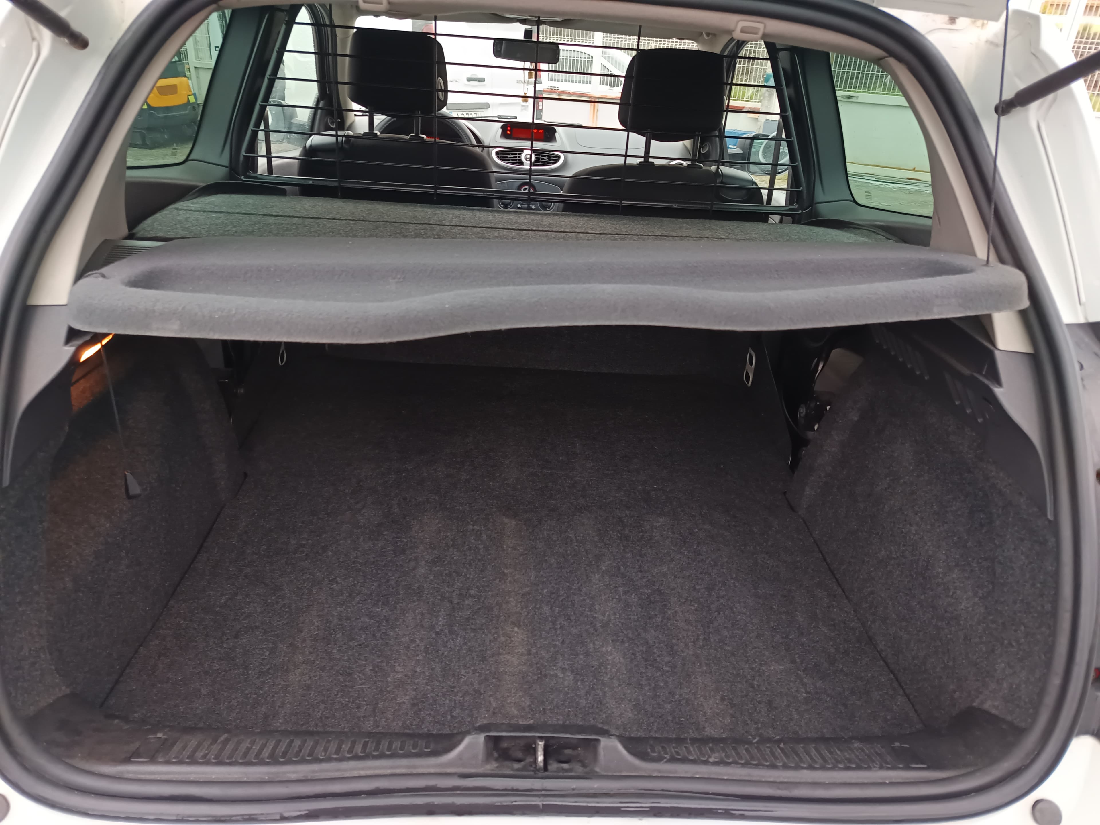Renault Clio 1.5 dCi · Año 2012 — imagen 16