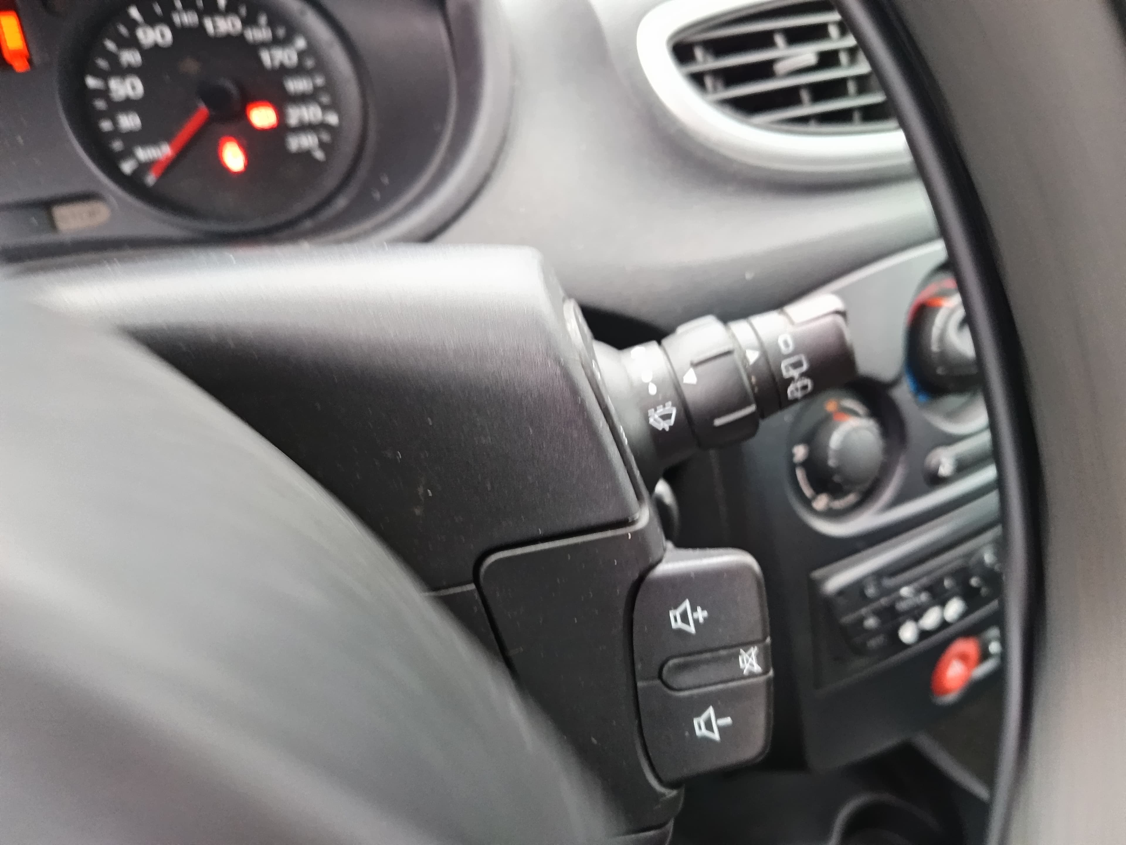 Renault Clio 1.5 dCi · Año 2012 — imagen 29