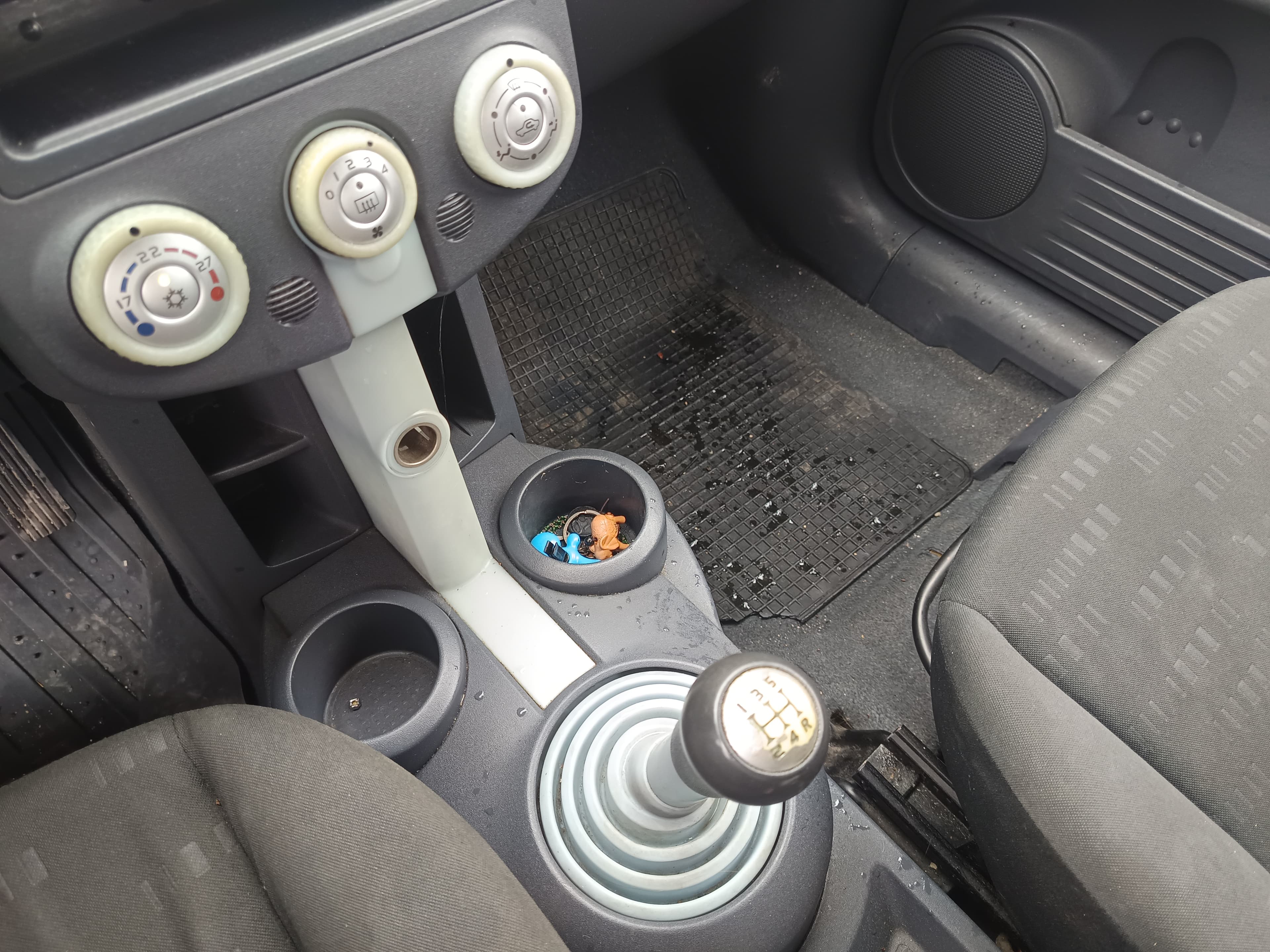 Mitsubishi Colt CZ3 · Ano 2006 — imagem 33