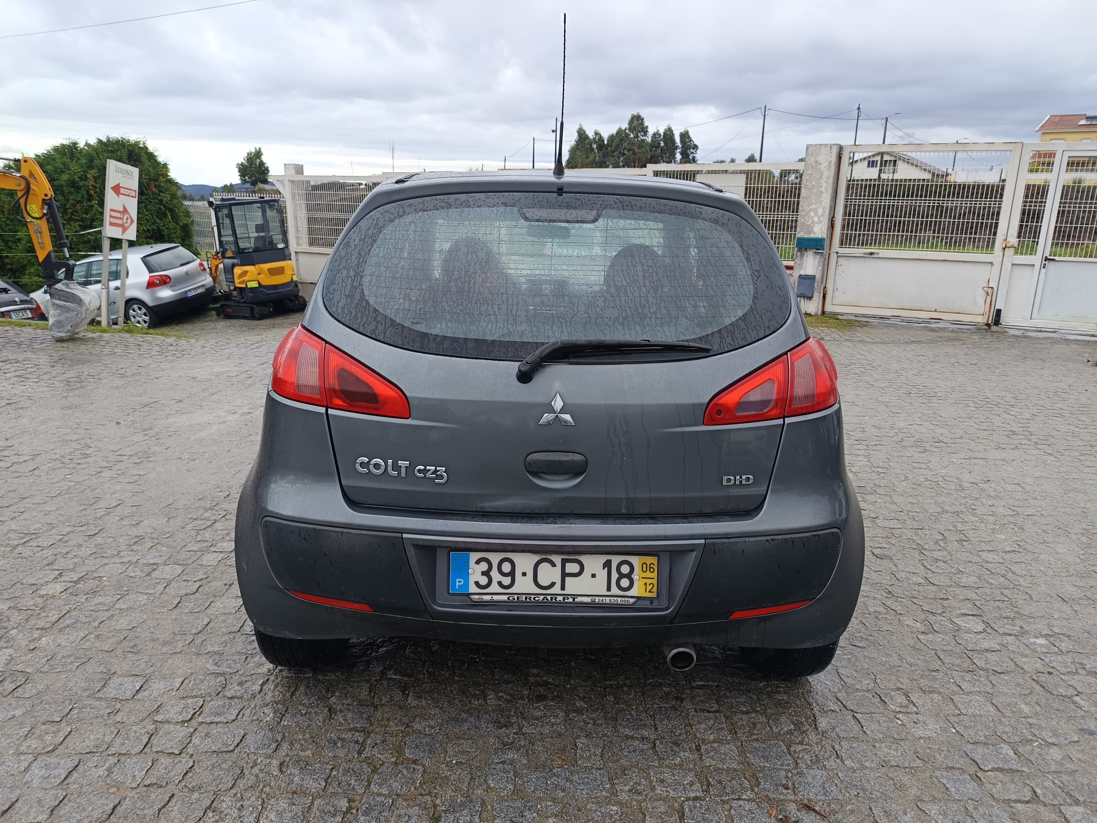 Mitsubishi Colt CZ3 · Ano 2006 — imagem 5