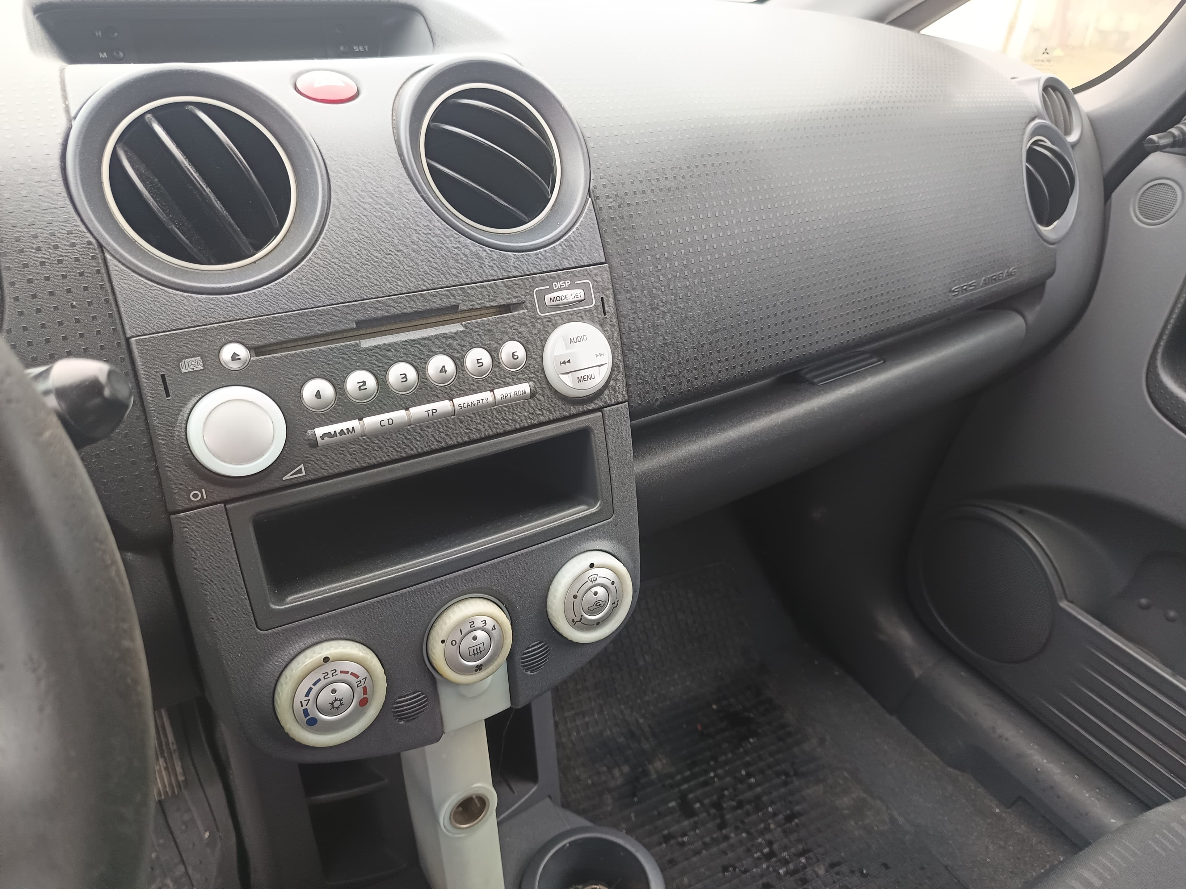 Mitsubishi Colt CZ3 · Ano 2006 — imagem 40