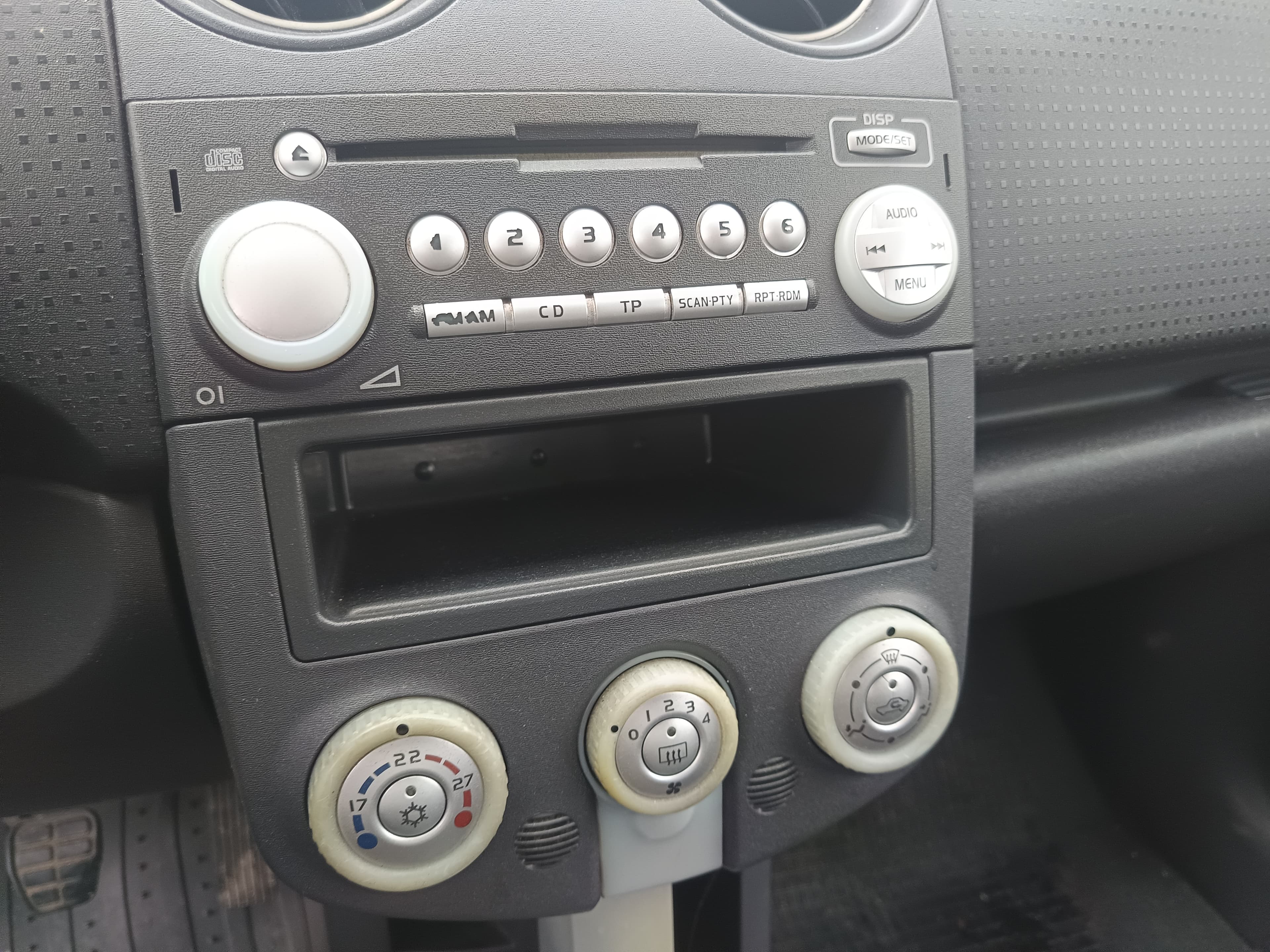 Mitsubishi Colt CZ3 · Ano 2006 — imagem 32