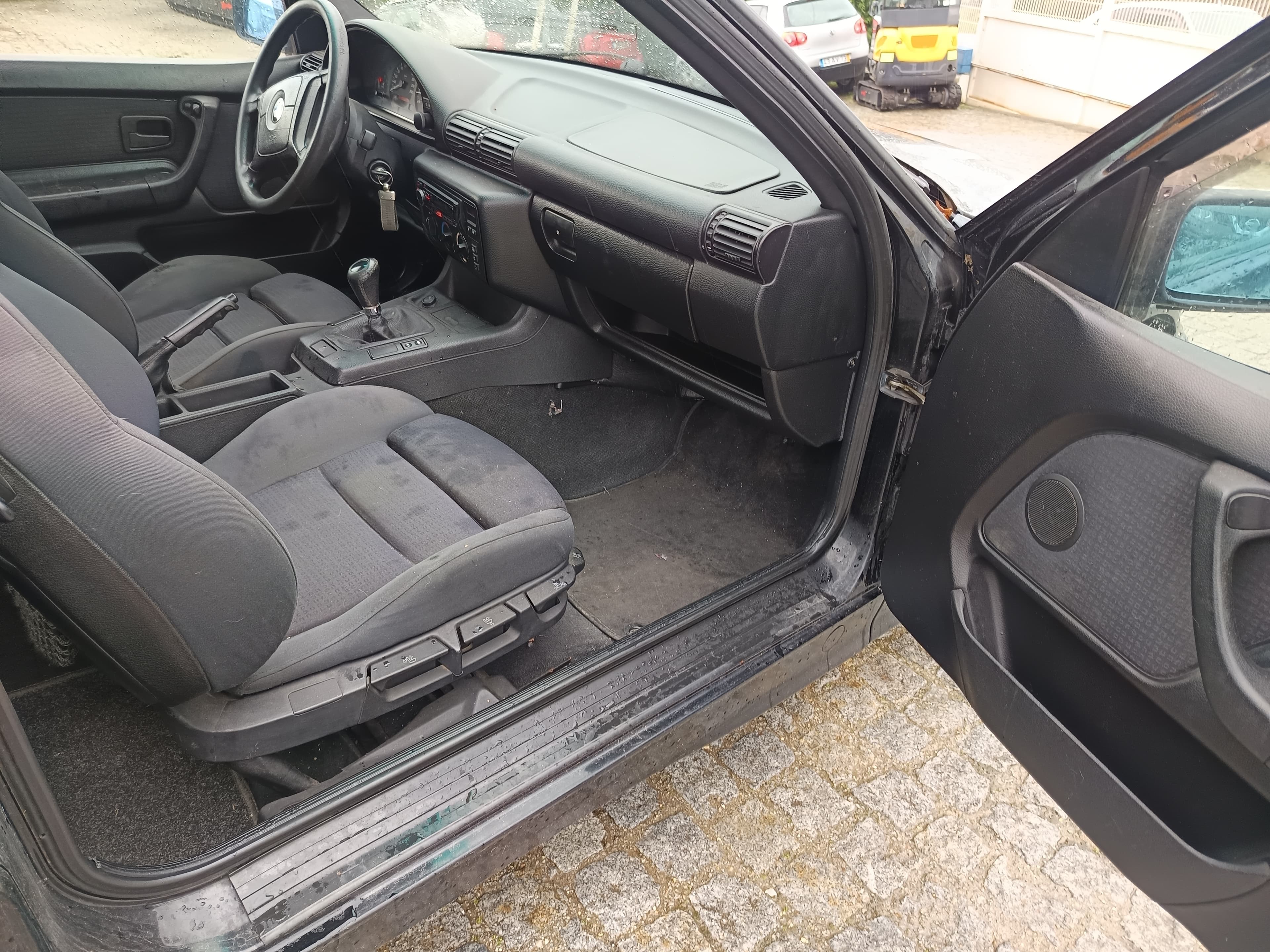 BMW Série 3 · Ano 1998 — image 16