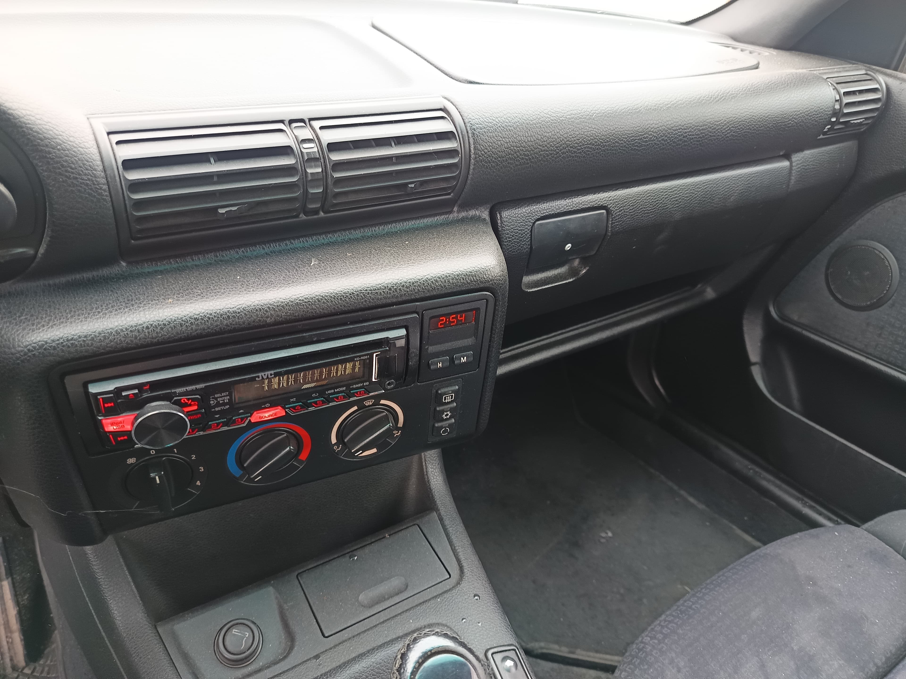 BMW Série 3 · Ano 1998 — image 24