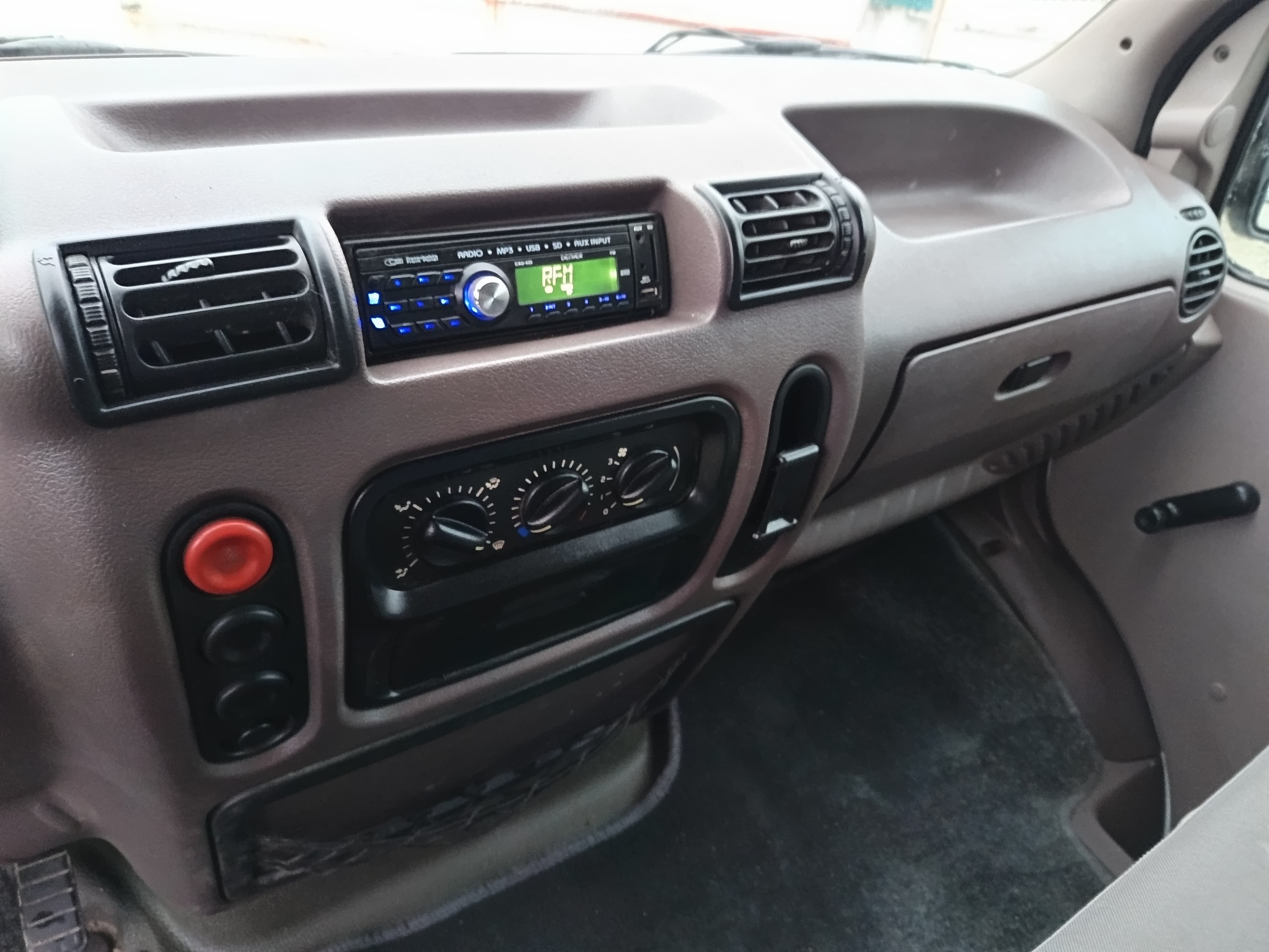 Renault Master · Ano 2000 — imagem 30