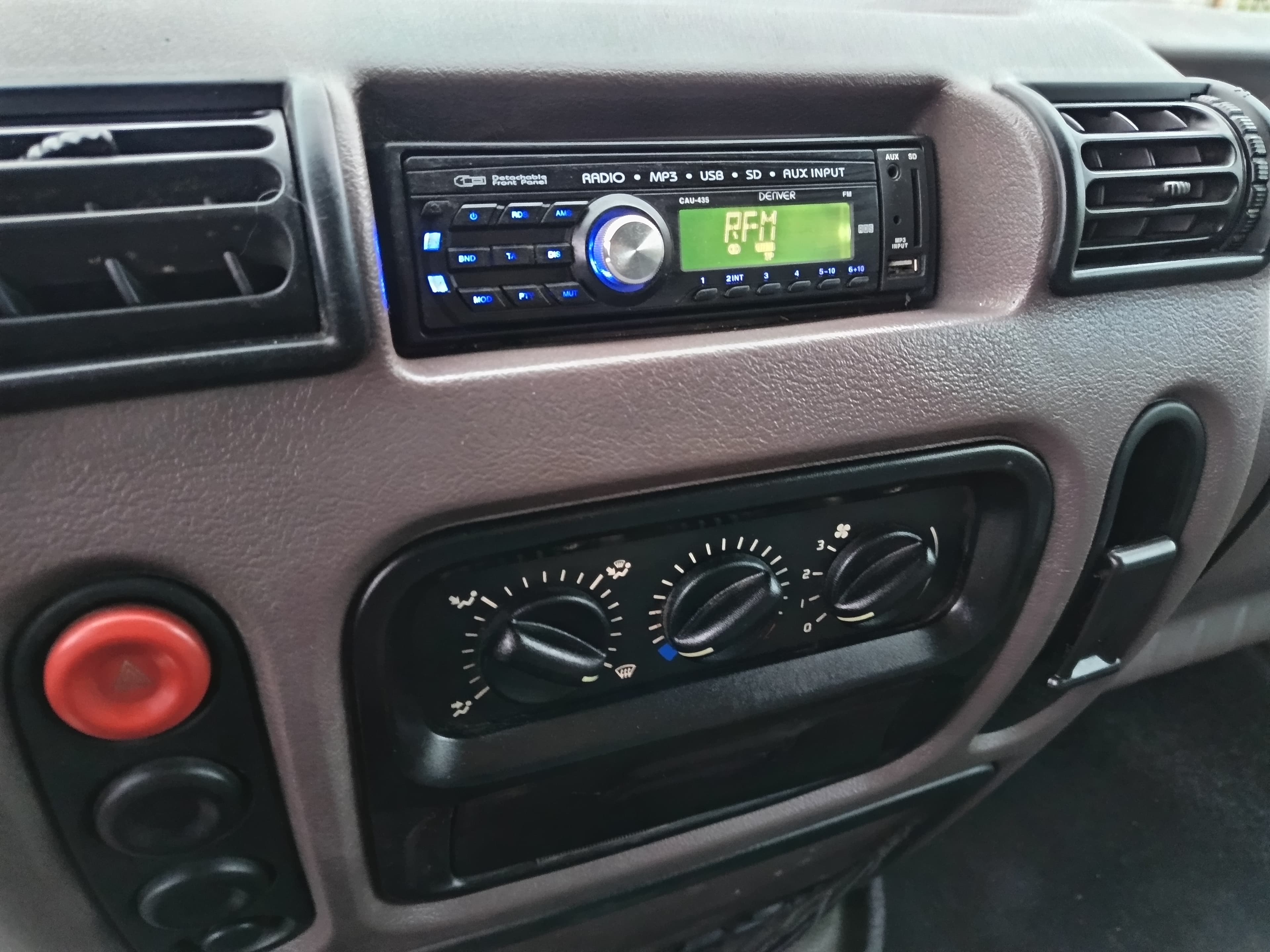 Renault Master · Ano 2000 — imagem 31