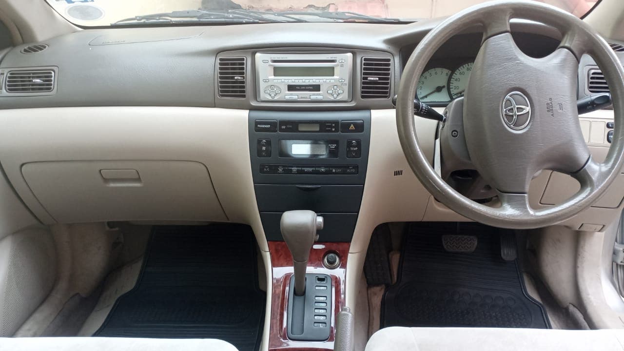Toyota Corolla 2,50m - 2011 — imagem 4