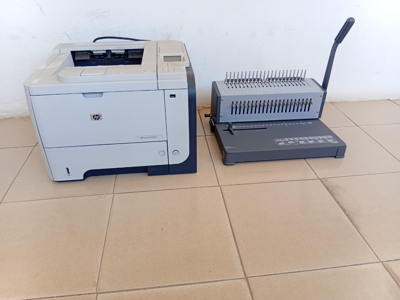 Impressora HP | Máquina de encadernar — imagem 1