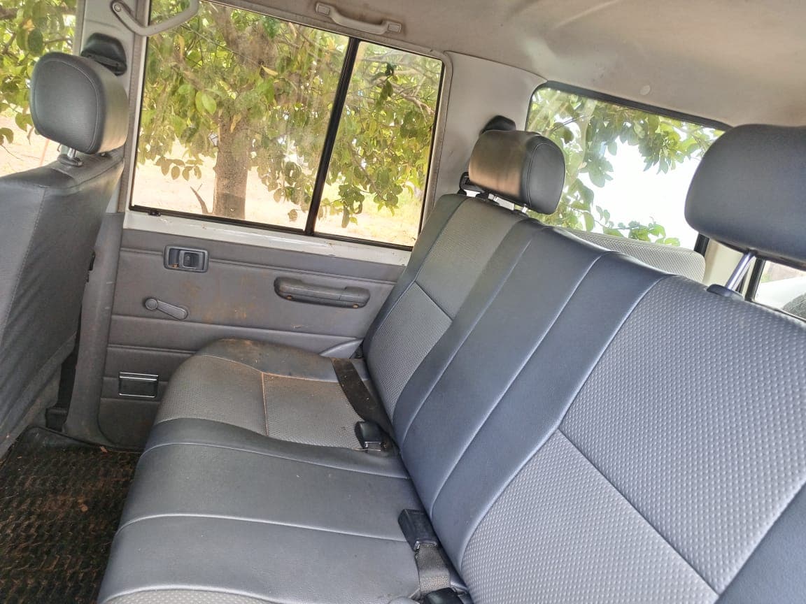 Toyota/Land Cruiser 2,73m - 2017 — imagen 4