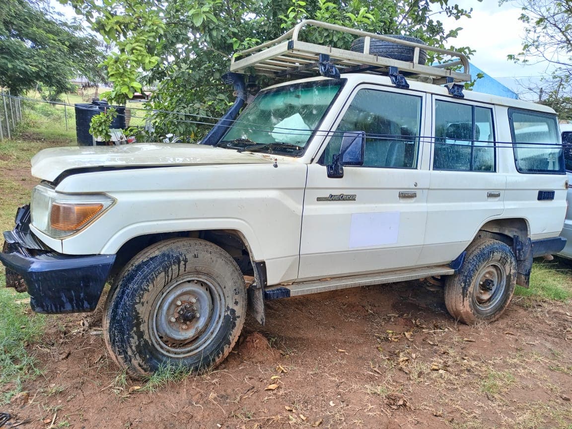 Toyota/Land Cruiser 2,73m - 2017 — imagen 2