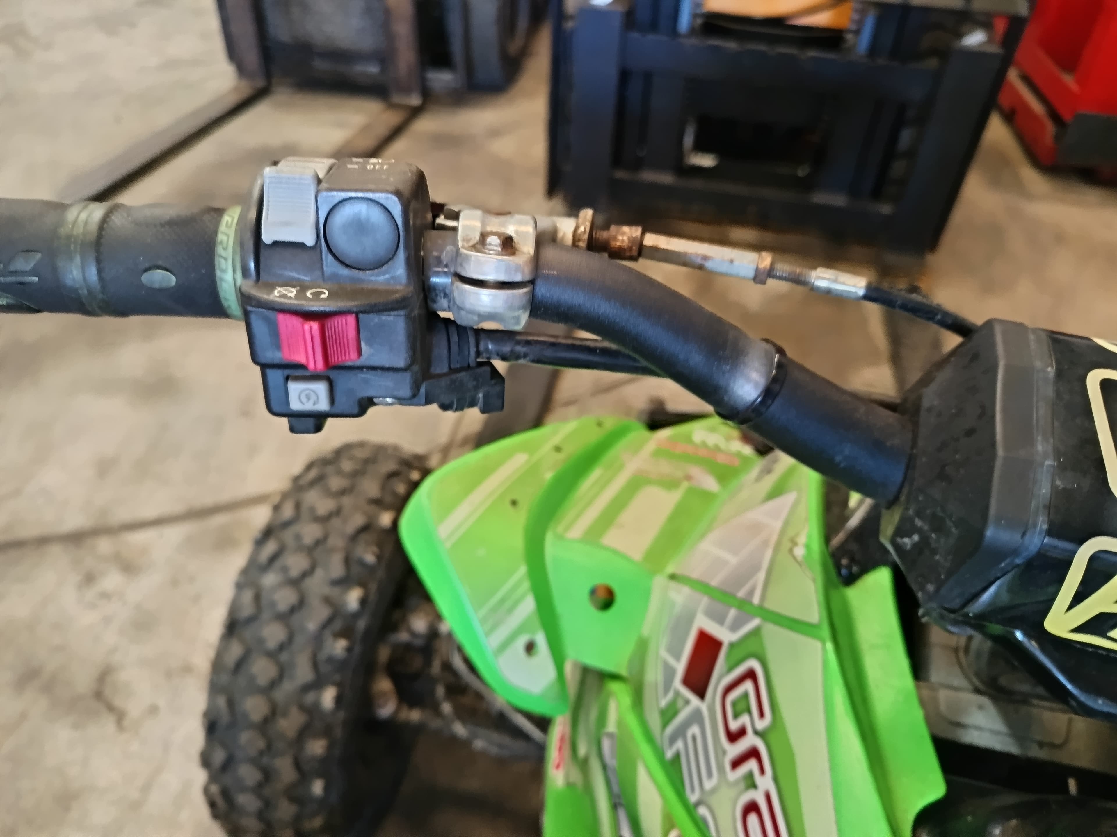 Kawasaki KSF 450 B · Ano 2010 — imagem 14