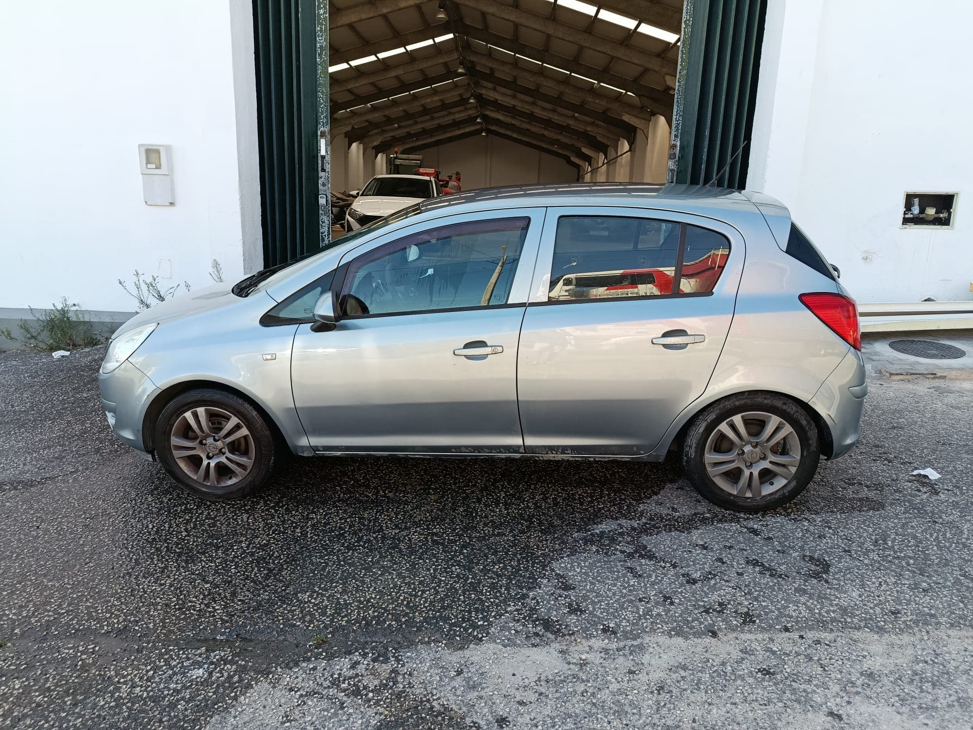 Opel Corsa · Ano 2010 — imagem 7
