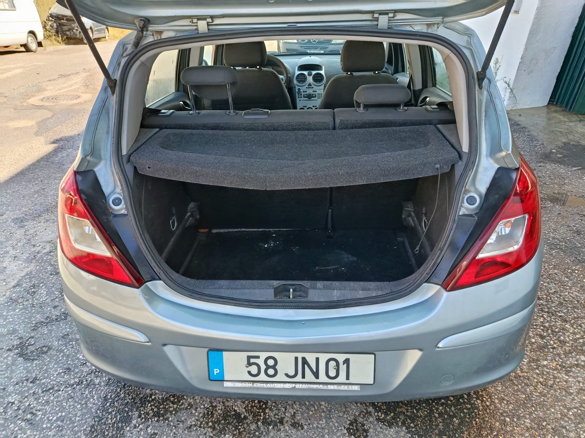 Opel Corsa · Ano 2010 — imagem 10