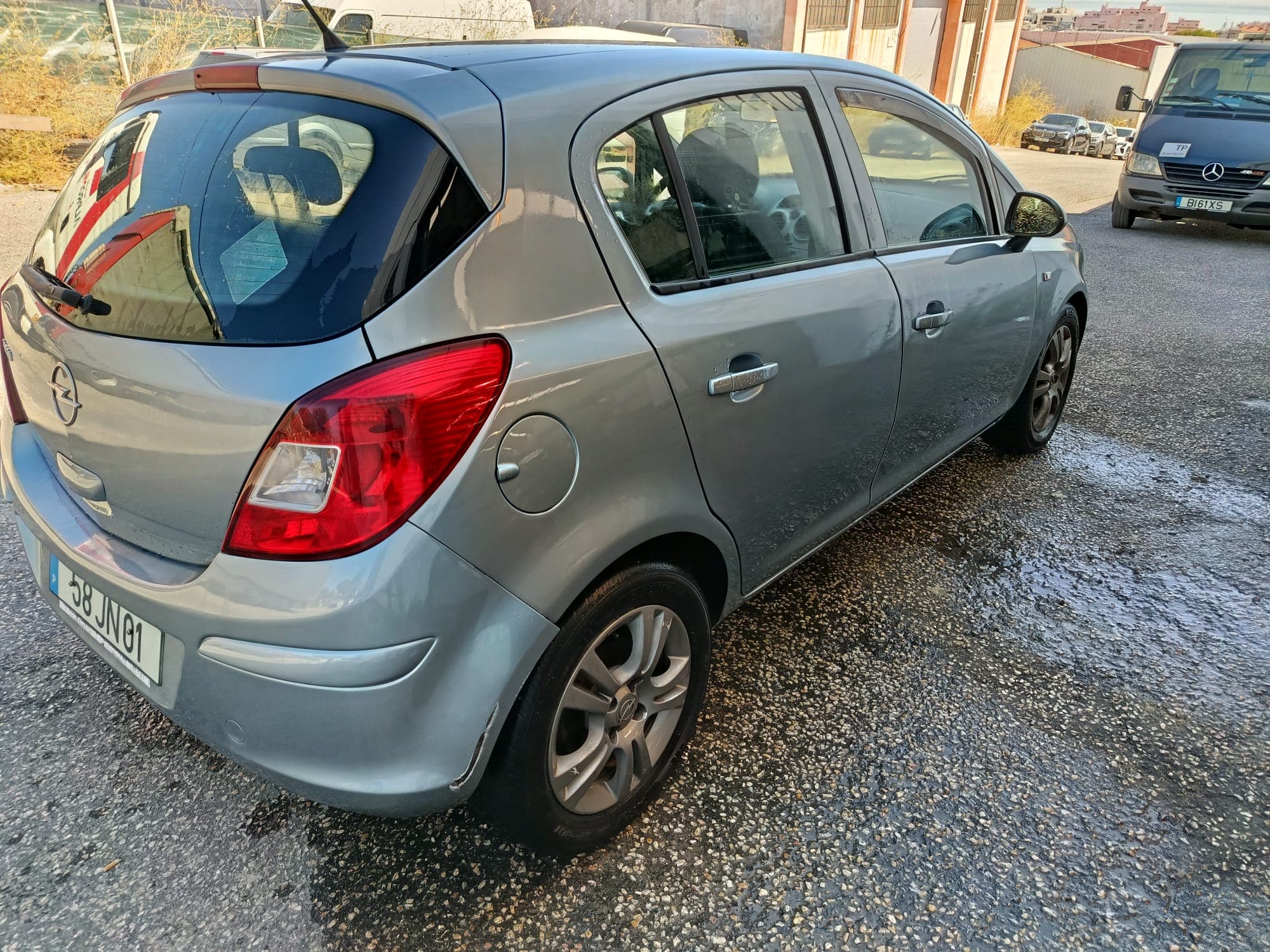 Opel Corsa · Ano 2010 — imagem 6