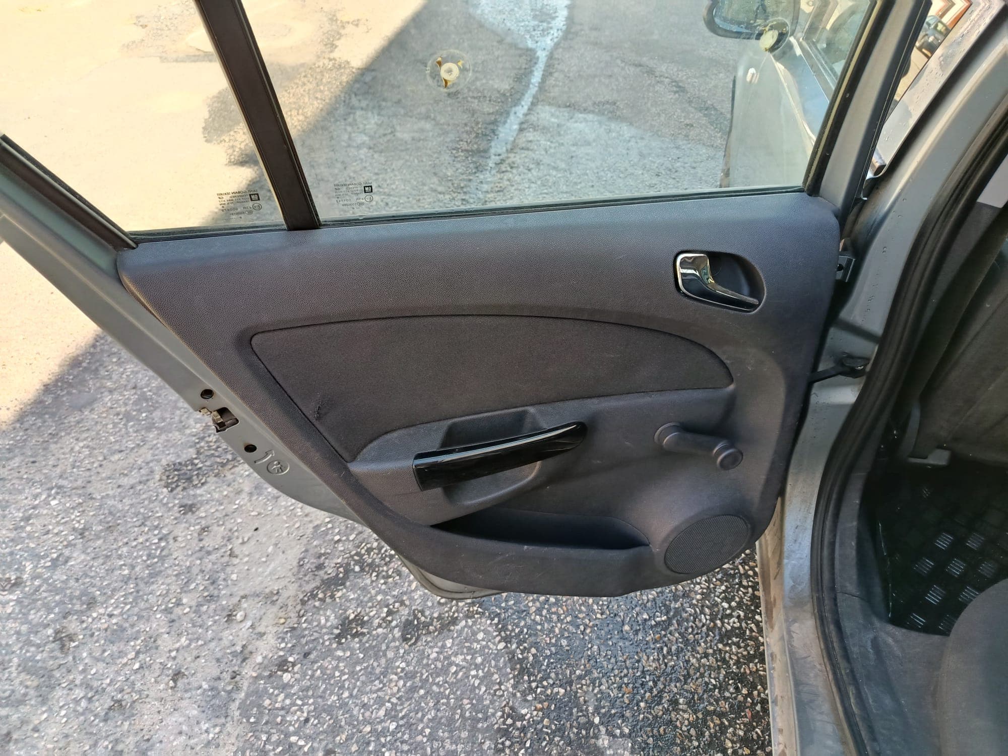 Opel Corsa · Ano 2010 — imagem 14