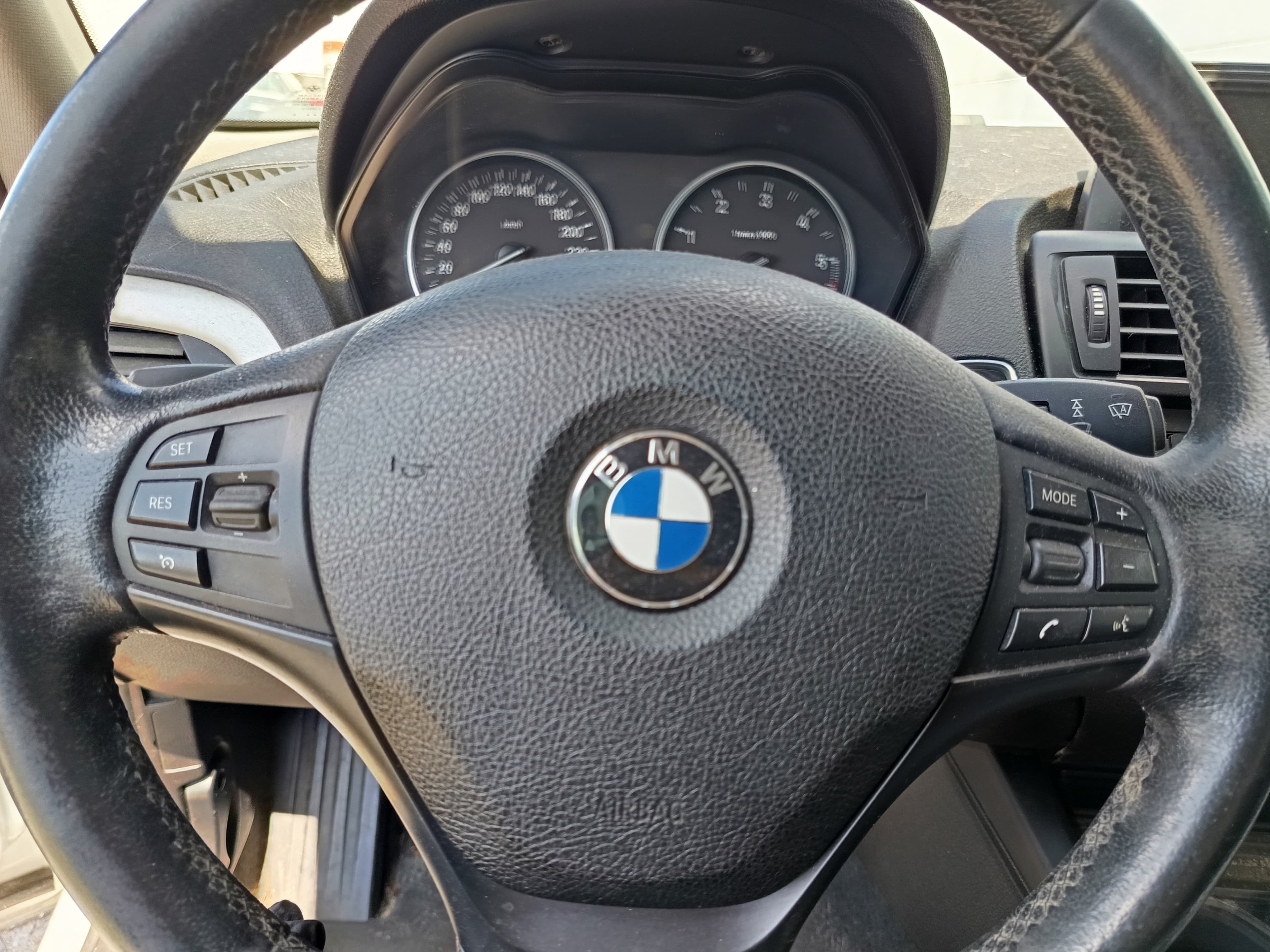 BMW 118d · Ano 2012 — imagen 39