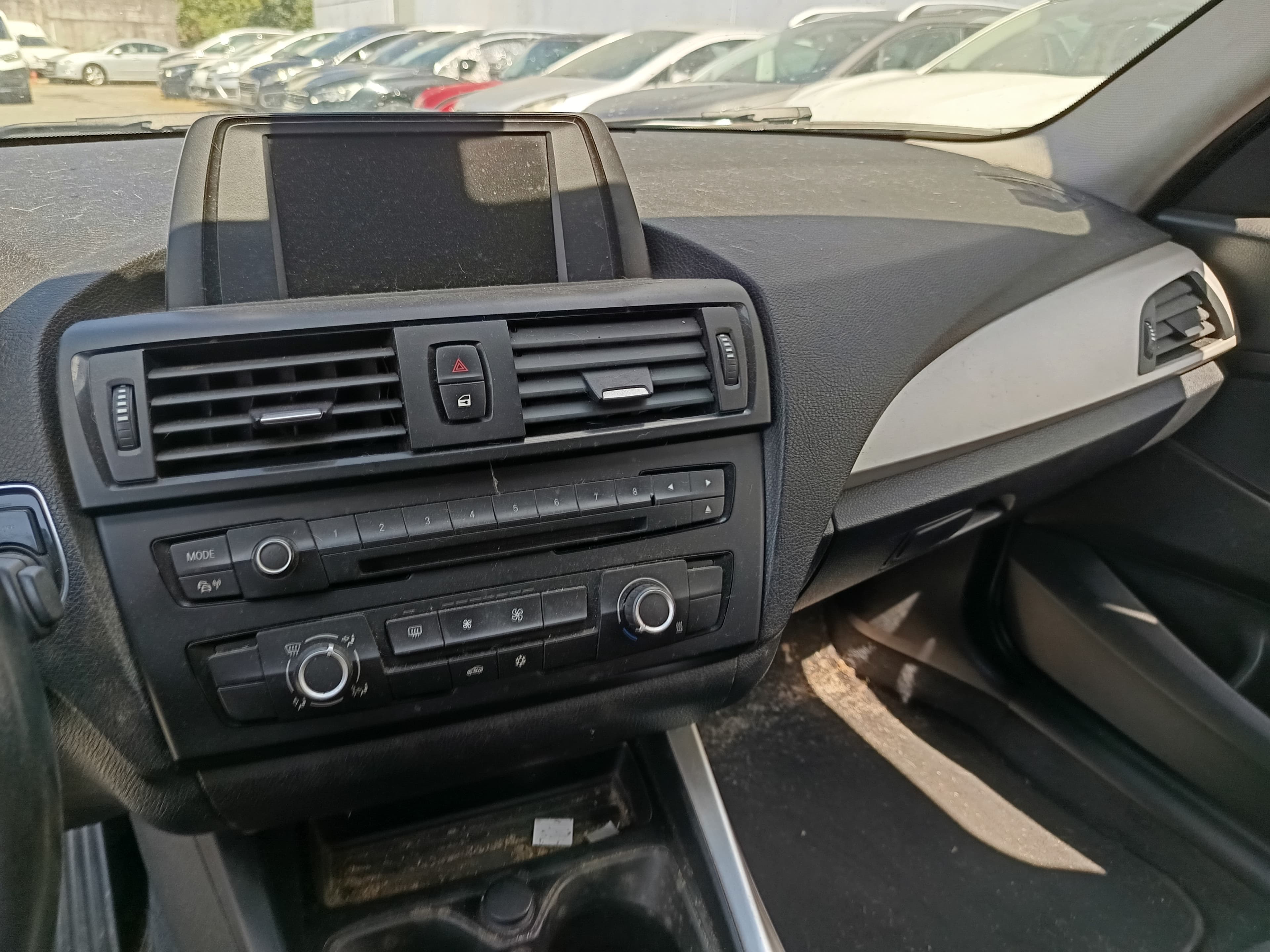 BMW 118d · Ano 2012 — imagen 37